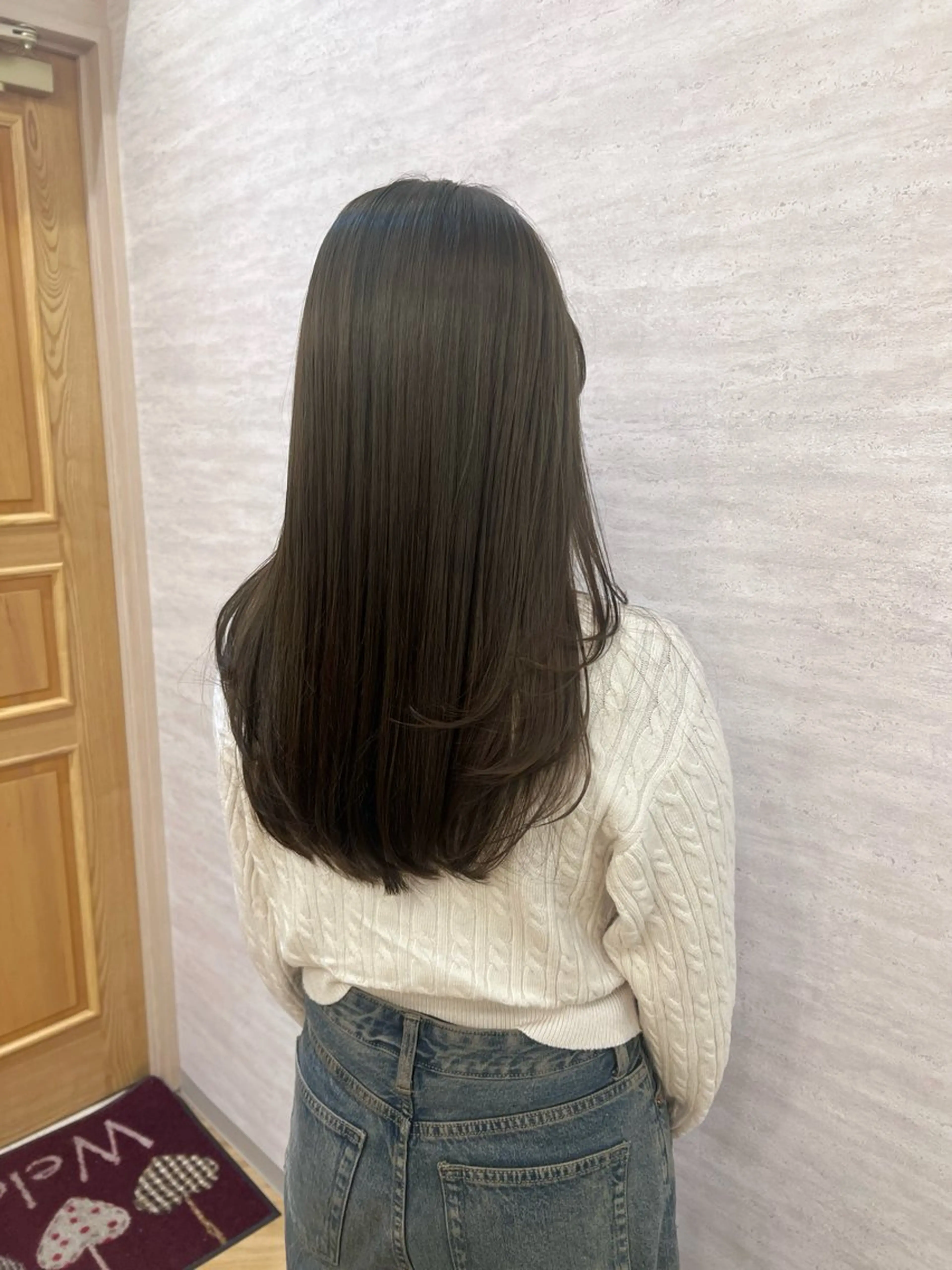 ロング カラー ベージュカラー オリーブベージュ カット ヘアカラー トリートメント "今"だけでない美髪 KOTOMIのヘアスタイル