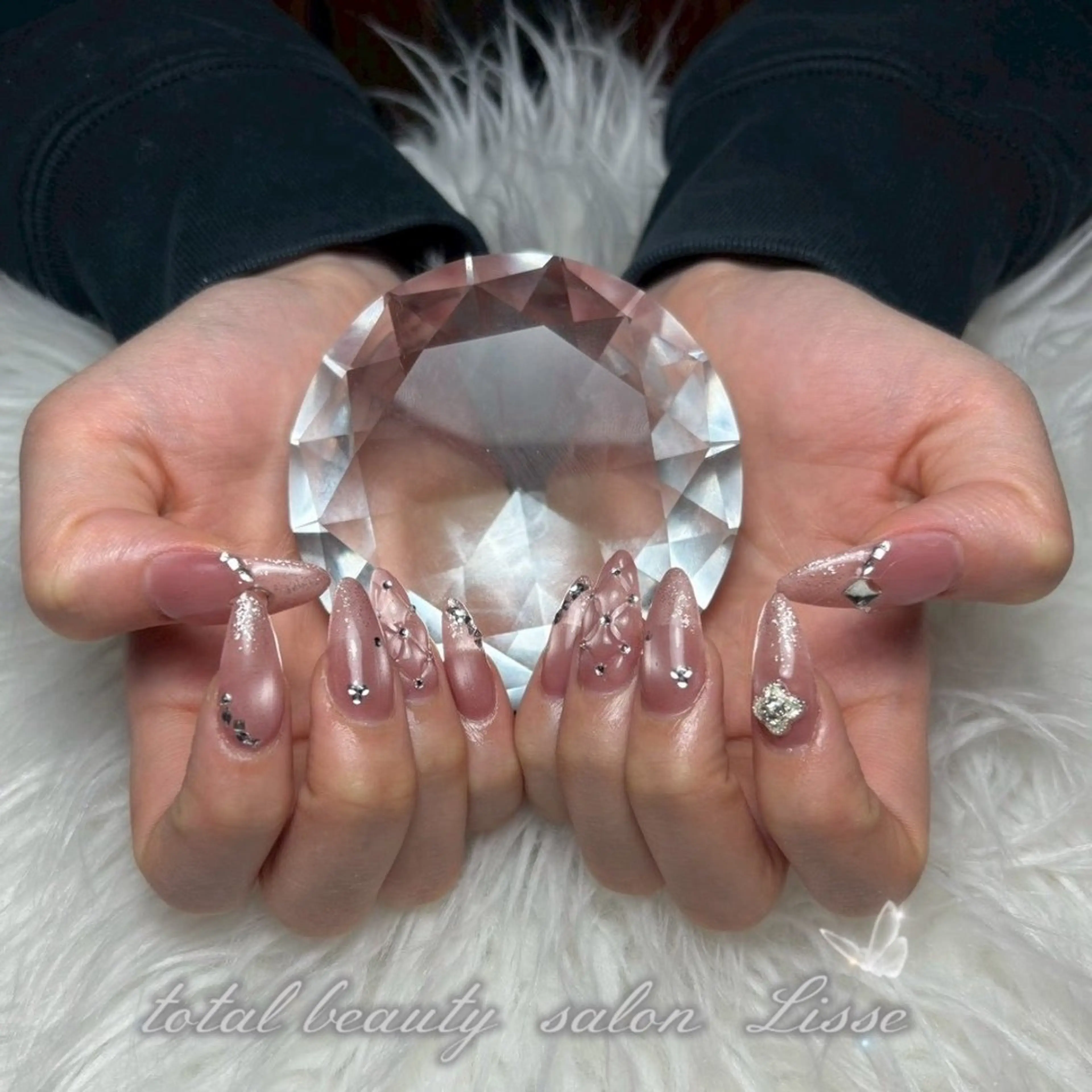 ネイル ハンドネイル totalbeautysalonLisse所属・Lisse ネイル/ 脱毛/アイブロウのネイルデザイン