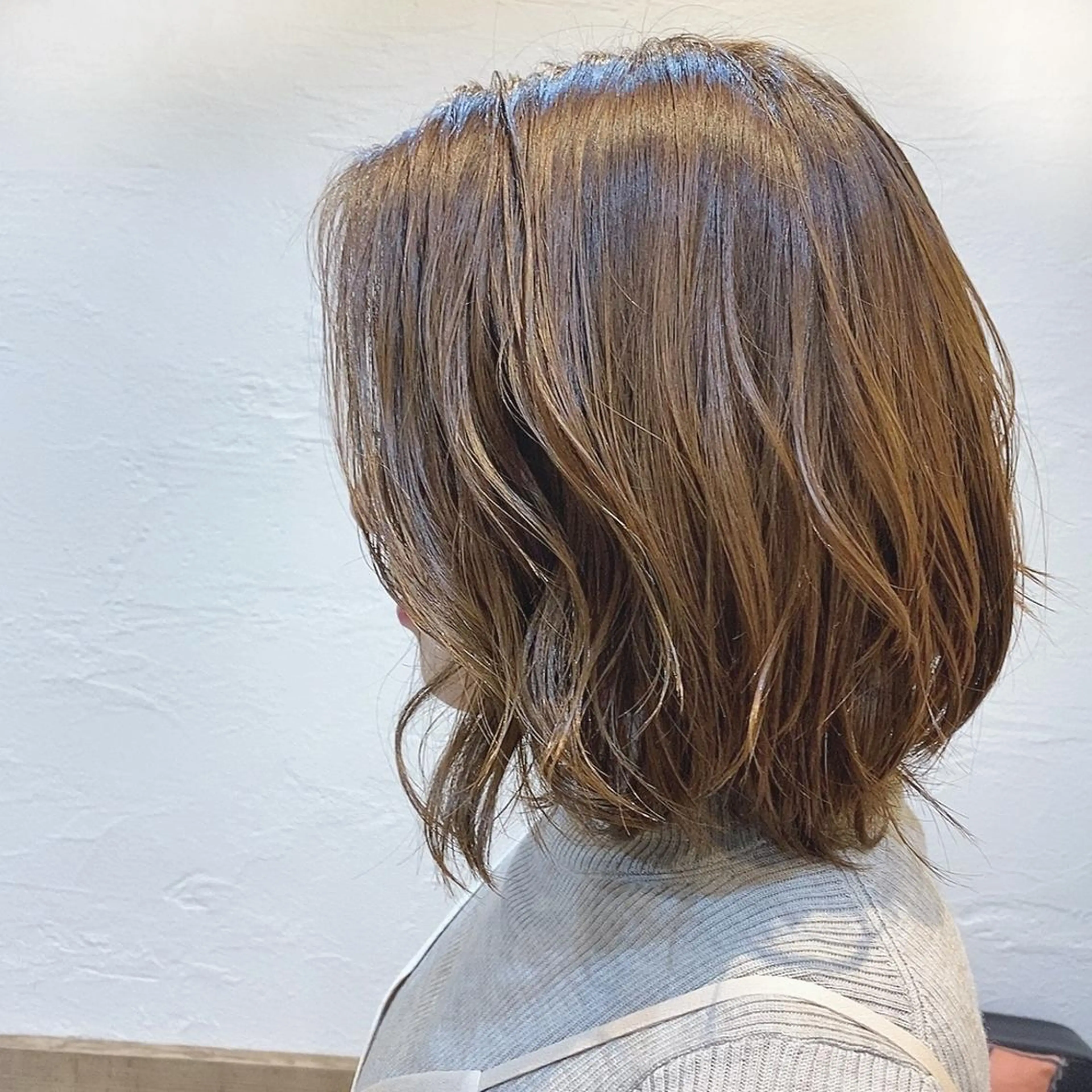 ショート カラー ベージュカラー ブリーチ ブリーチなしカラー ボブ 韓国ヘア☁️ mitsukiのヘアスタイル