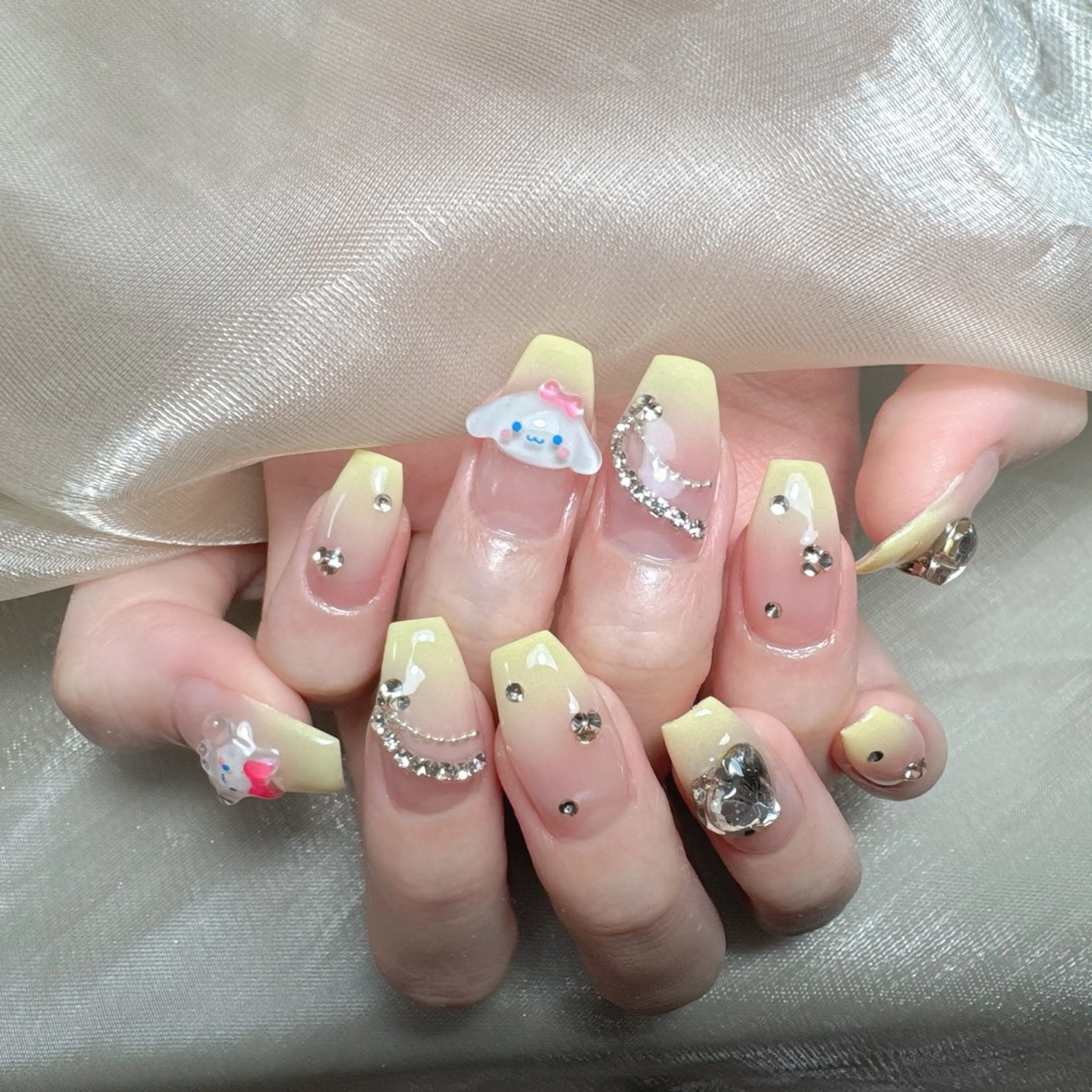 ネイル L.Nail所属・L.nail 【エル.ネイル】のネイルデザイン