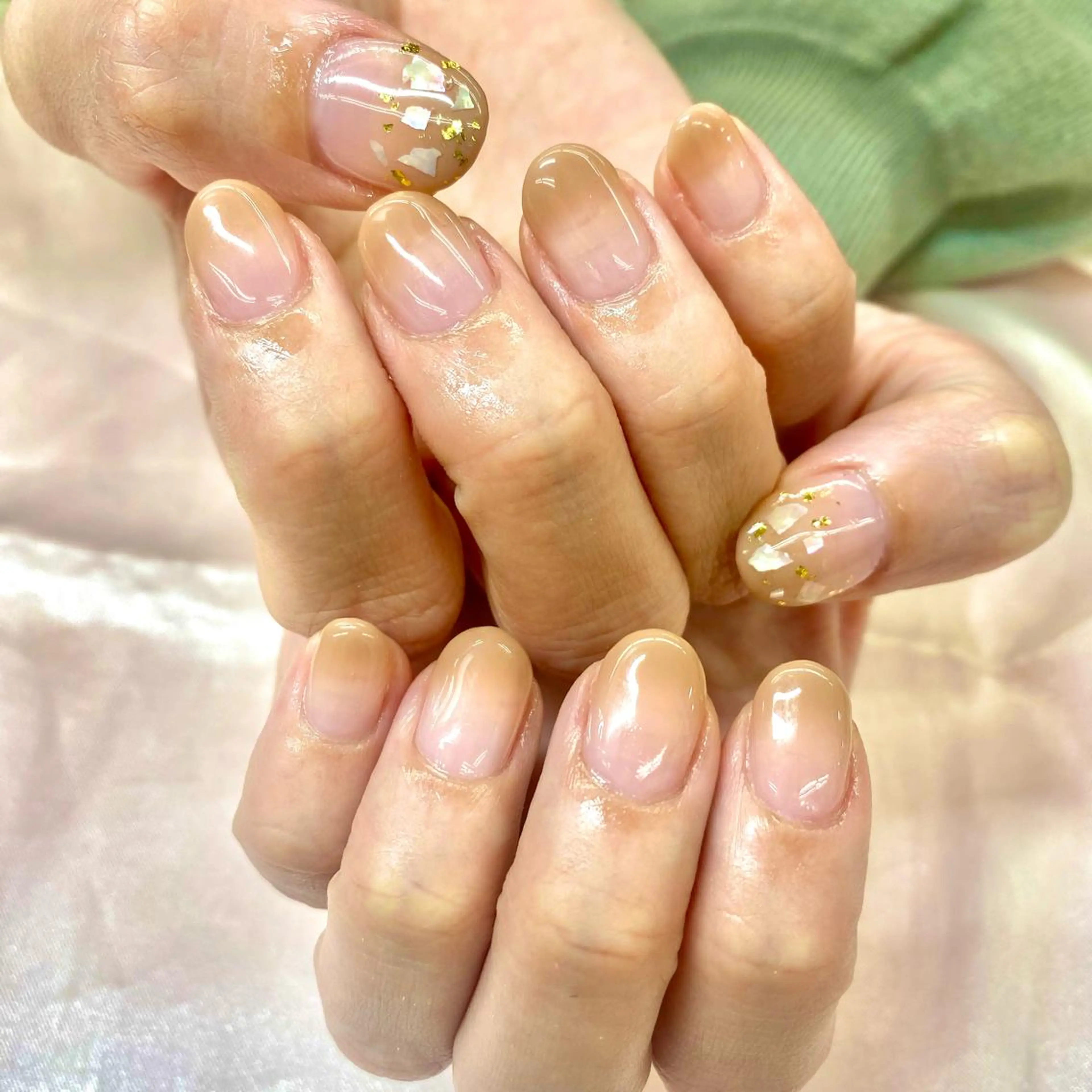 ネイル アニマル柄 オーロラネイル ブラウン 桜ネイル クリアネイル ハンドネイル B☆STELLA SUNAKAWAのネイルデザイン