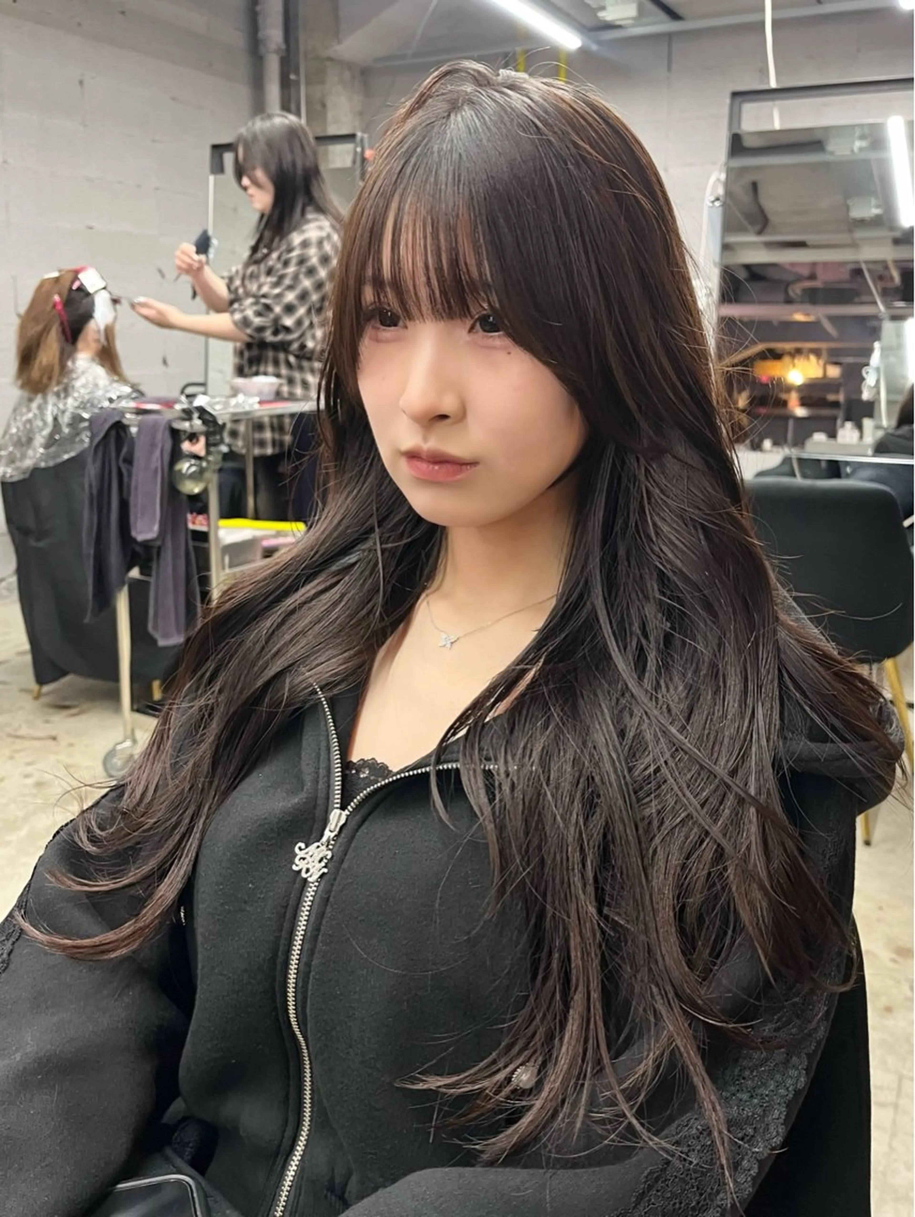 ロング レイヤーカット カット ヘアカラー トリートメント col sapporo所属・あざと可愛い💓 盛れる顔まわり/uiのヘアスタイル