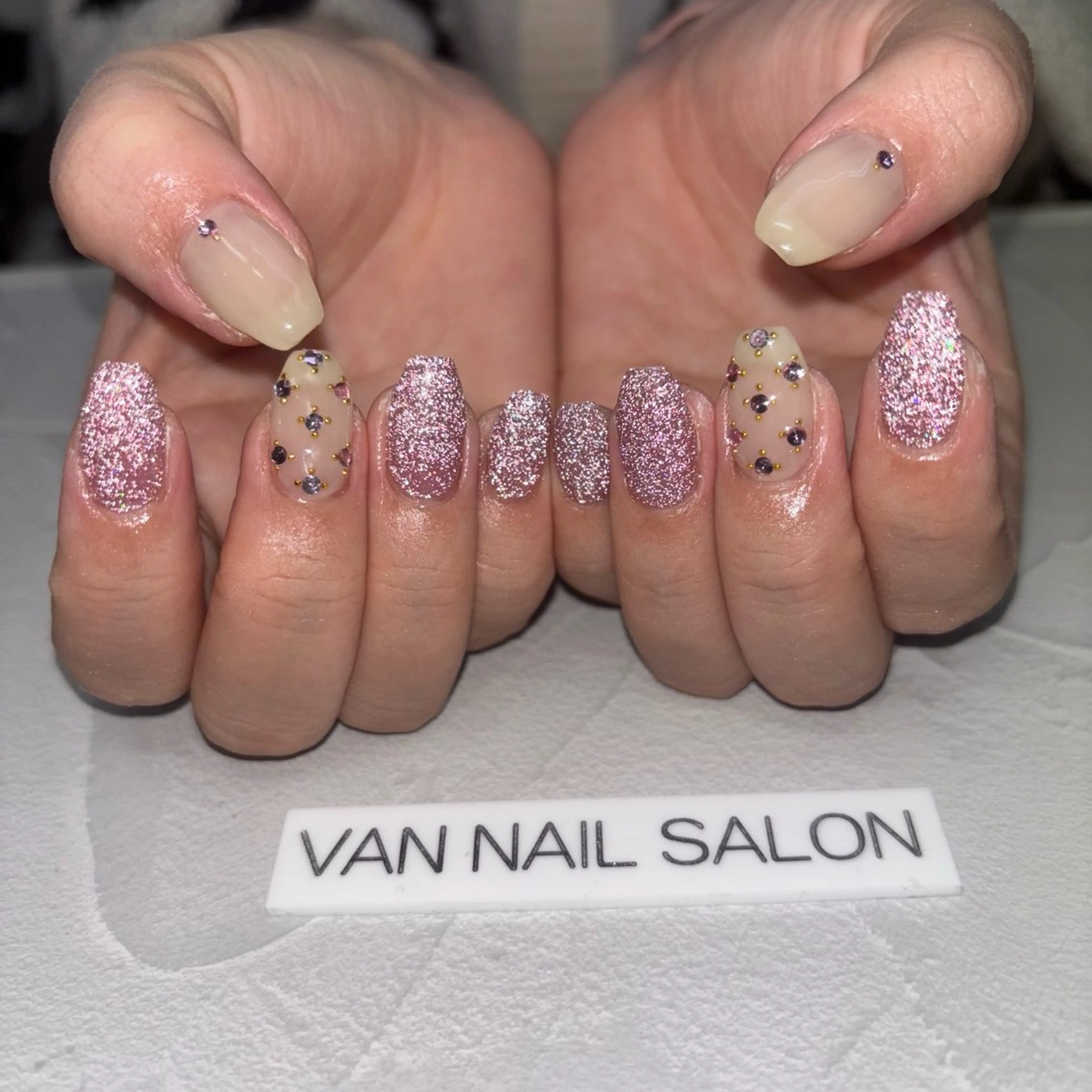 ネイル VANNAILSALON 海老名店所属・VANNAIL 海老名店のネイルデザイン