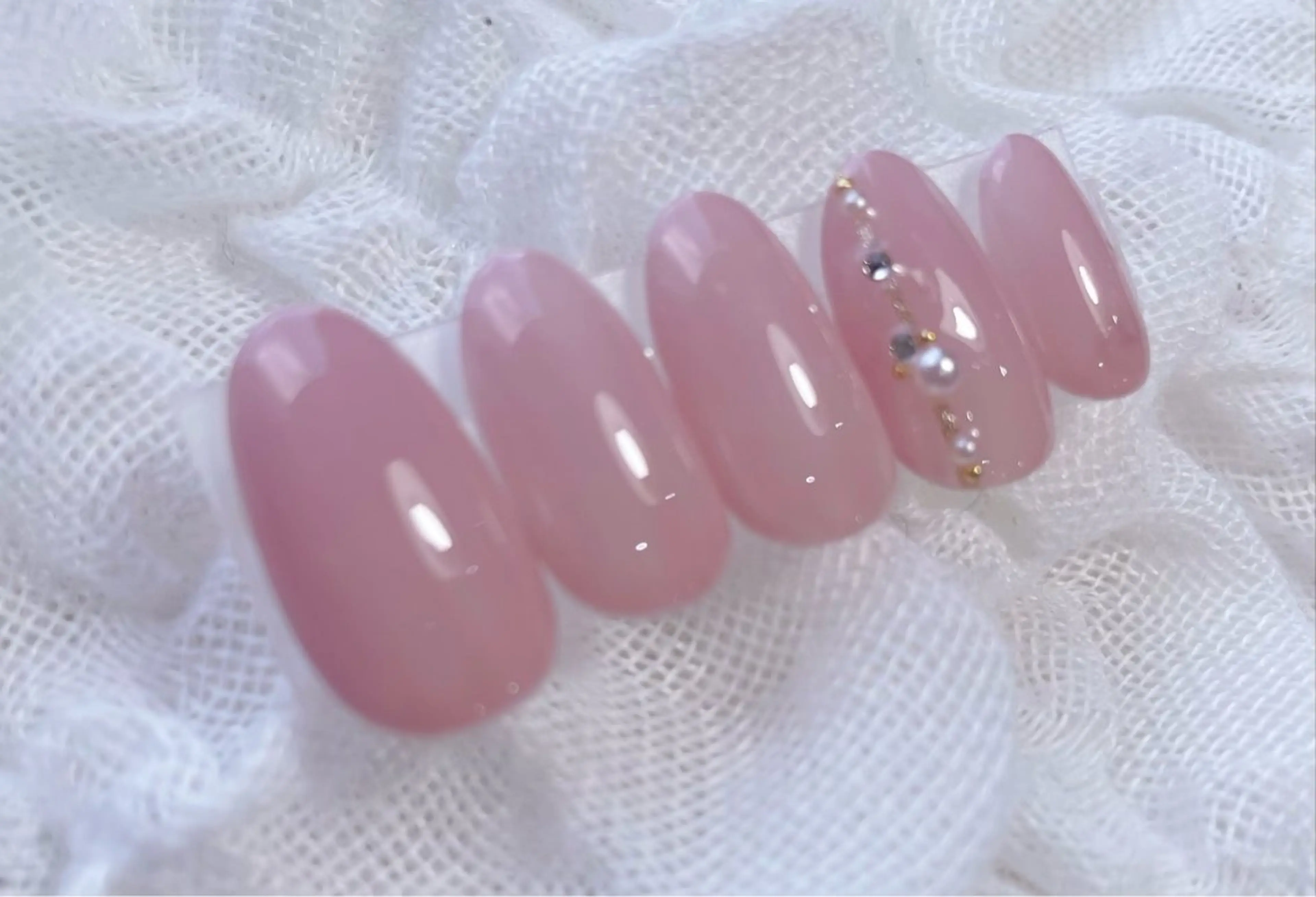 ネイル salon de merci所属・若林 明美のネイルデザイン