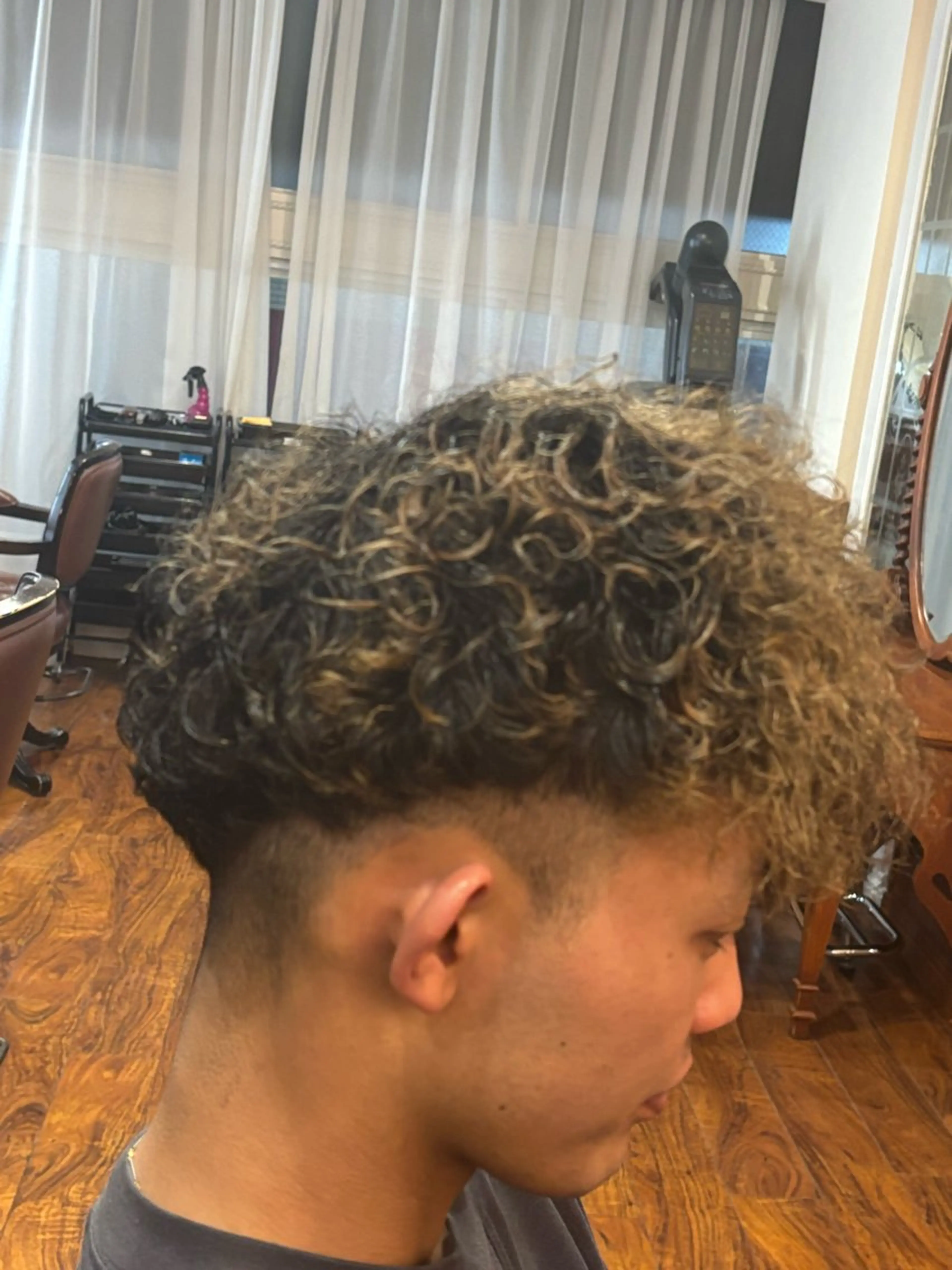 ショート カラー パーマ メンズ おしゃれ泥棒 石原メンズ特化美容師のヘアスタイル