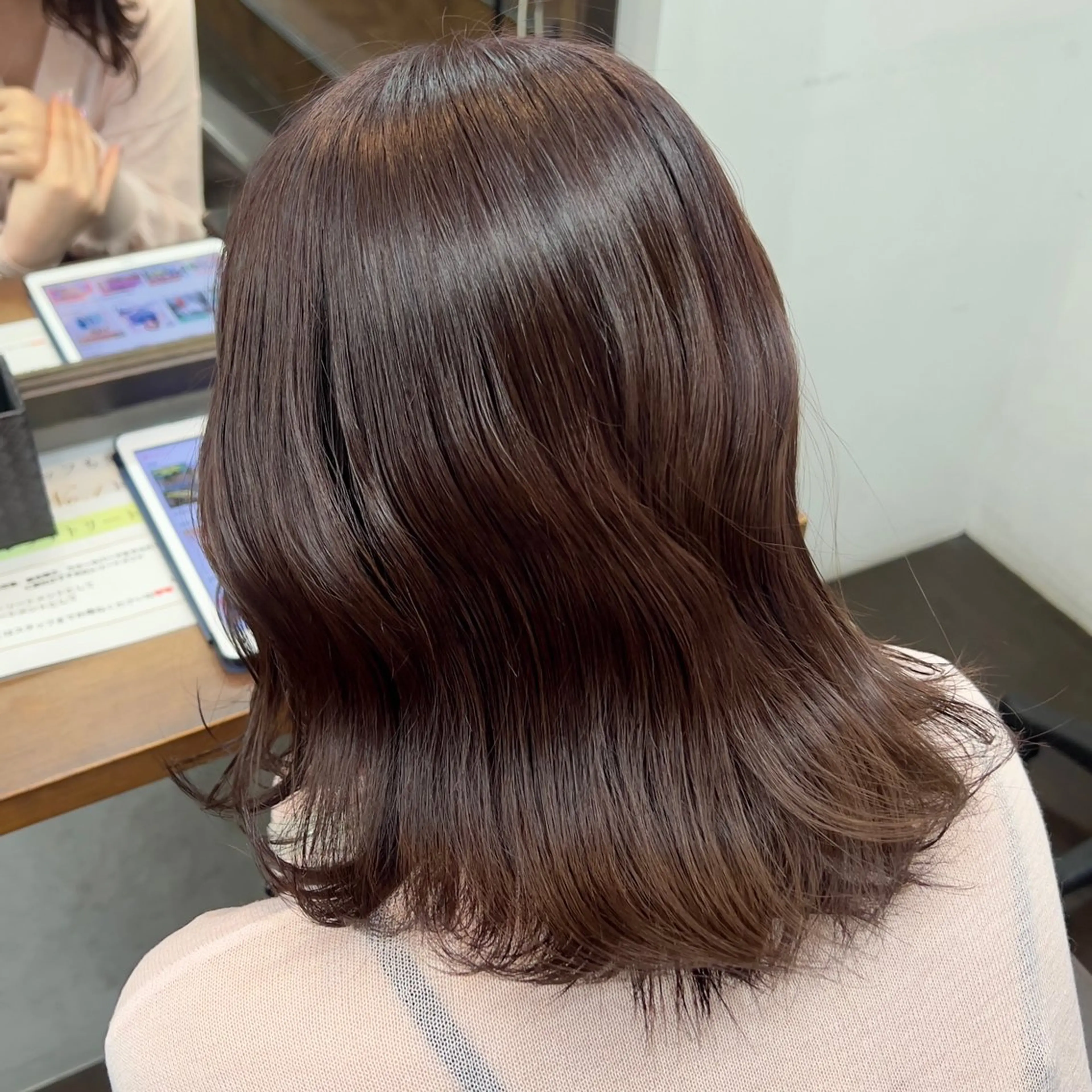 セミロング カラー ブラウンカラー 似合わせレイヤー / 栄 / はるな🌼のヘアスタイル