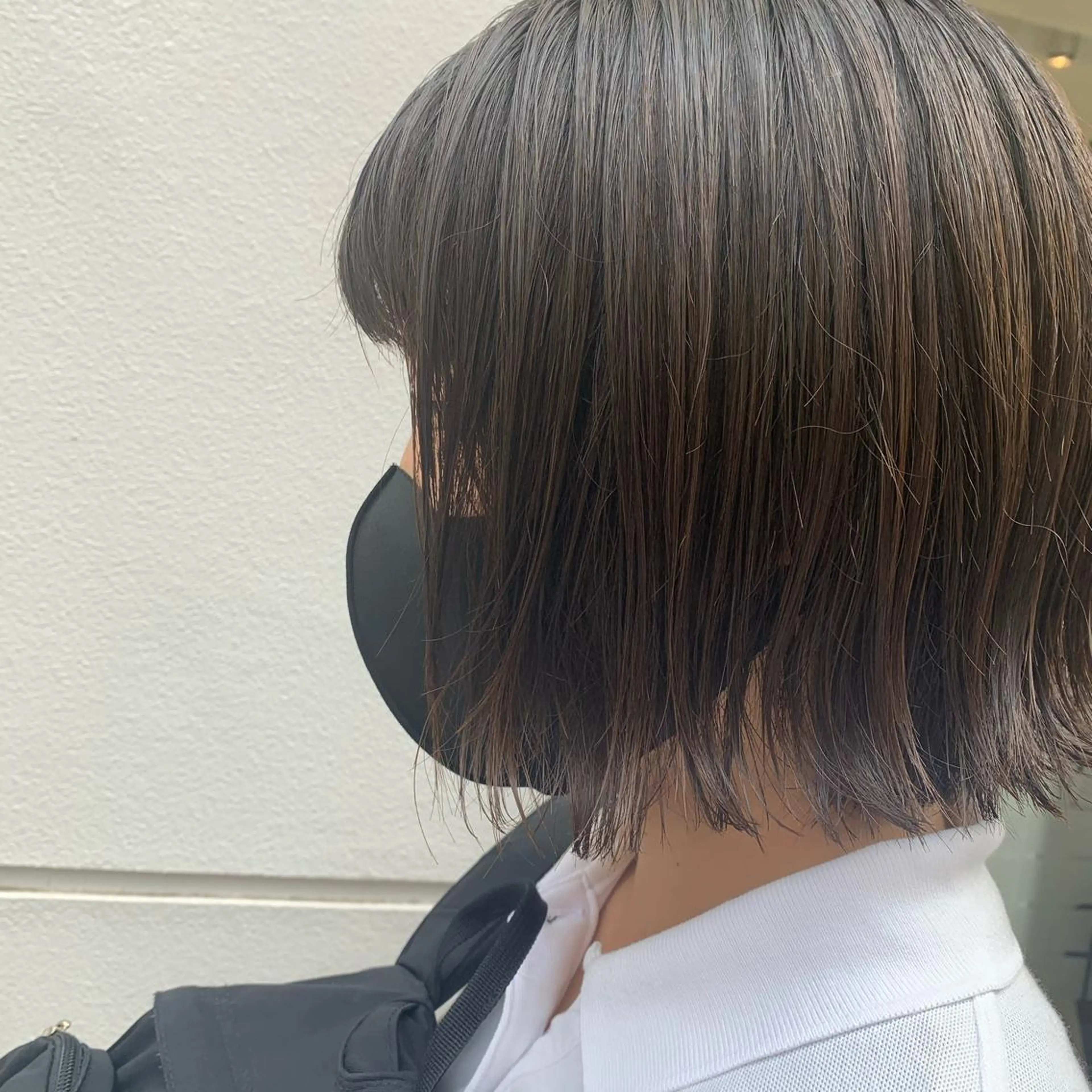 ショート カラー ヘアアレンジ サナ🌱 切りっぱなしボブのヘアスタイル
