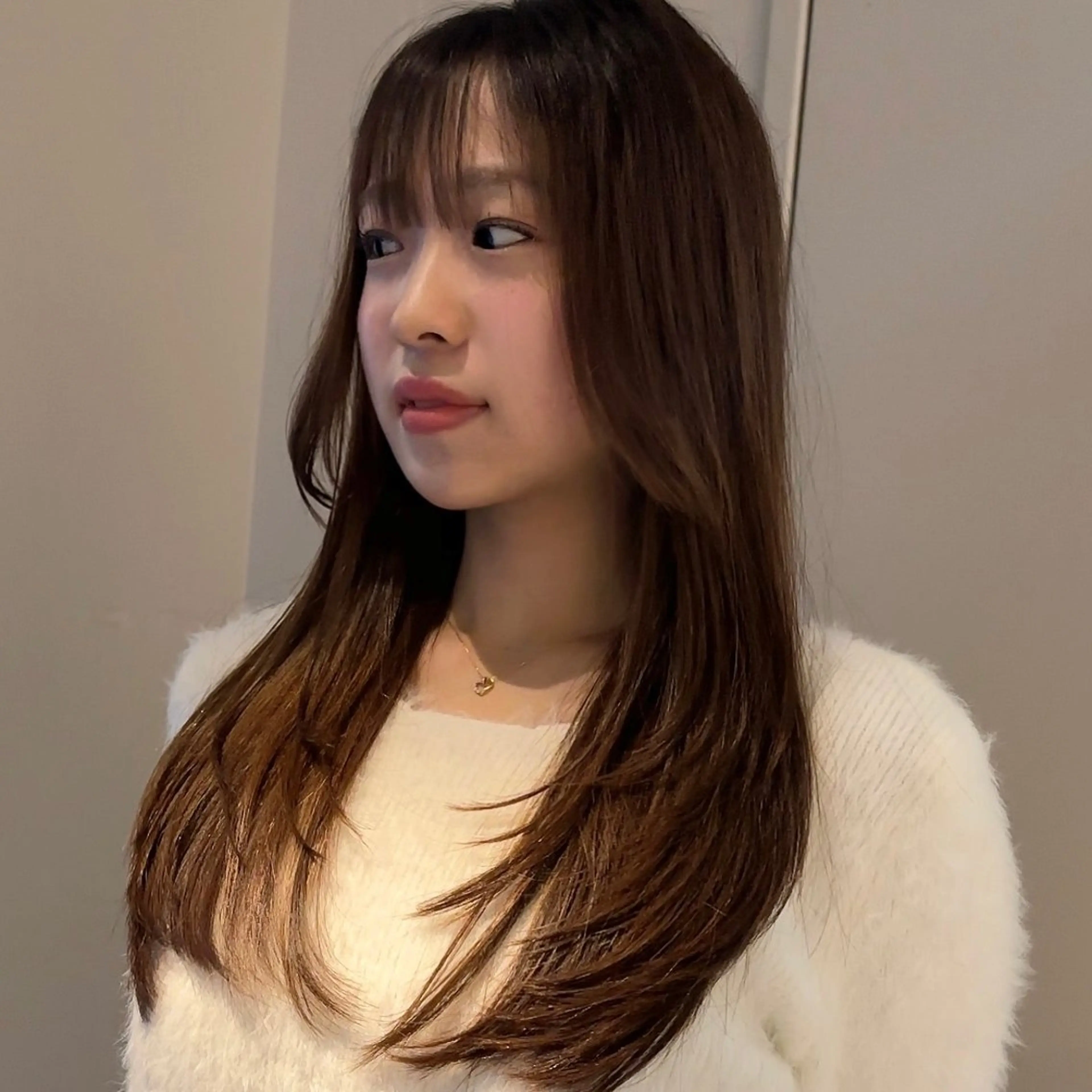 ロング 岸本 理希のヘアスタイル