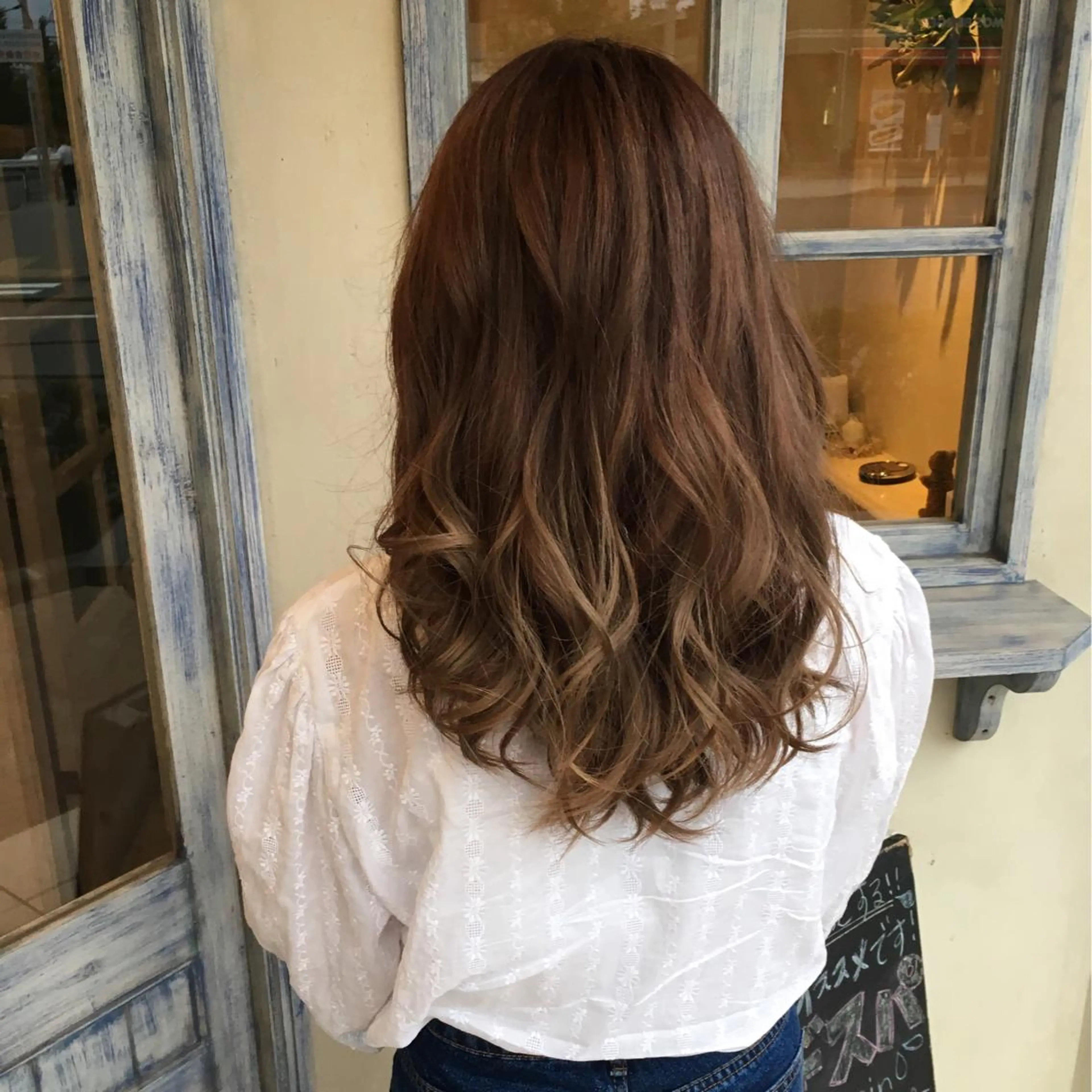 ロング カラー ベージュカラー ブリーチ ピンクカラー ピンクベージュ amie by afloat(エイミーバイアフロート)所属・井上 日菜乃のヘアスタイル