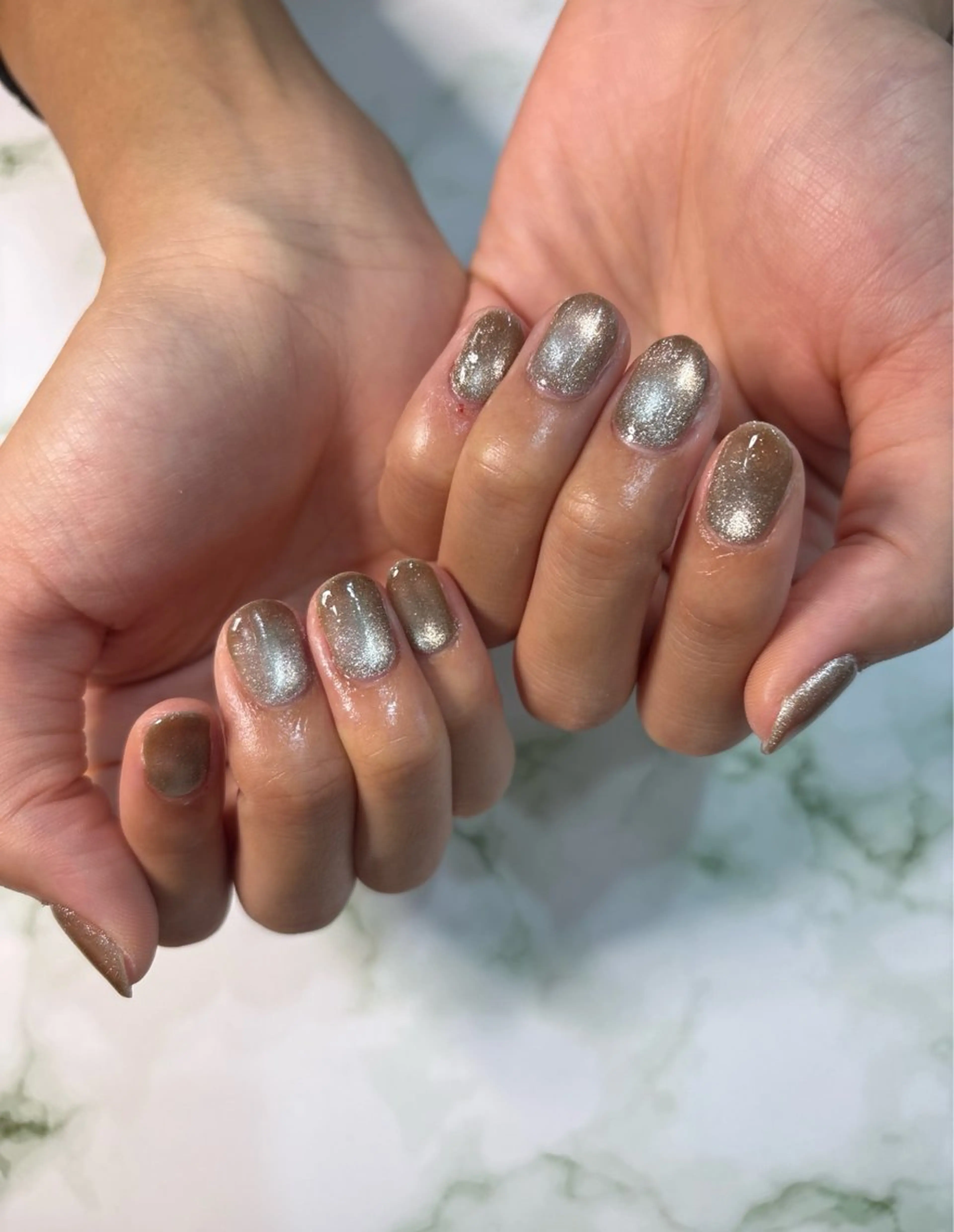 ネイル private salon Aola所属・TSUKI 🩶のネイルデザイン