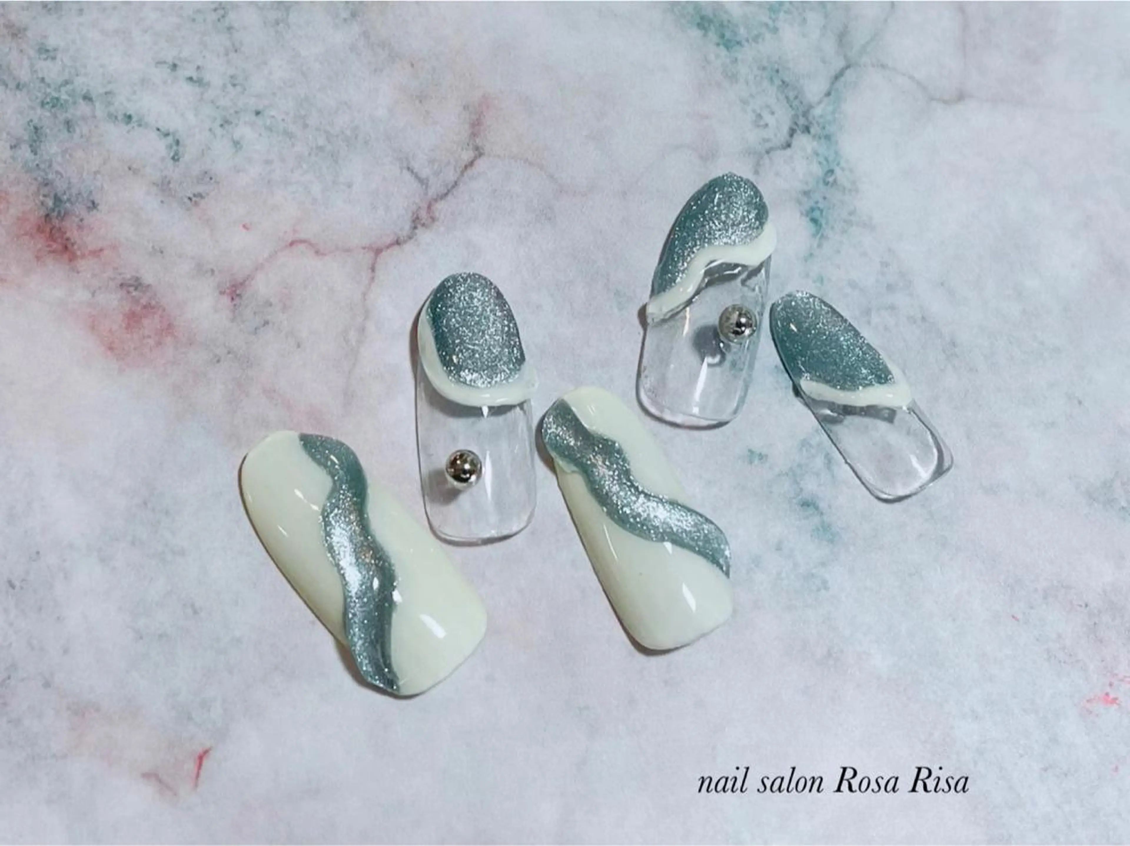 ネイル マグネットネイル ぷっくりネイル ハンドネイル ネイルスタジオ シェイクユアハンズのネイルデザイン