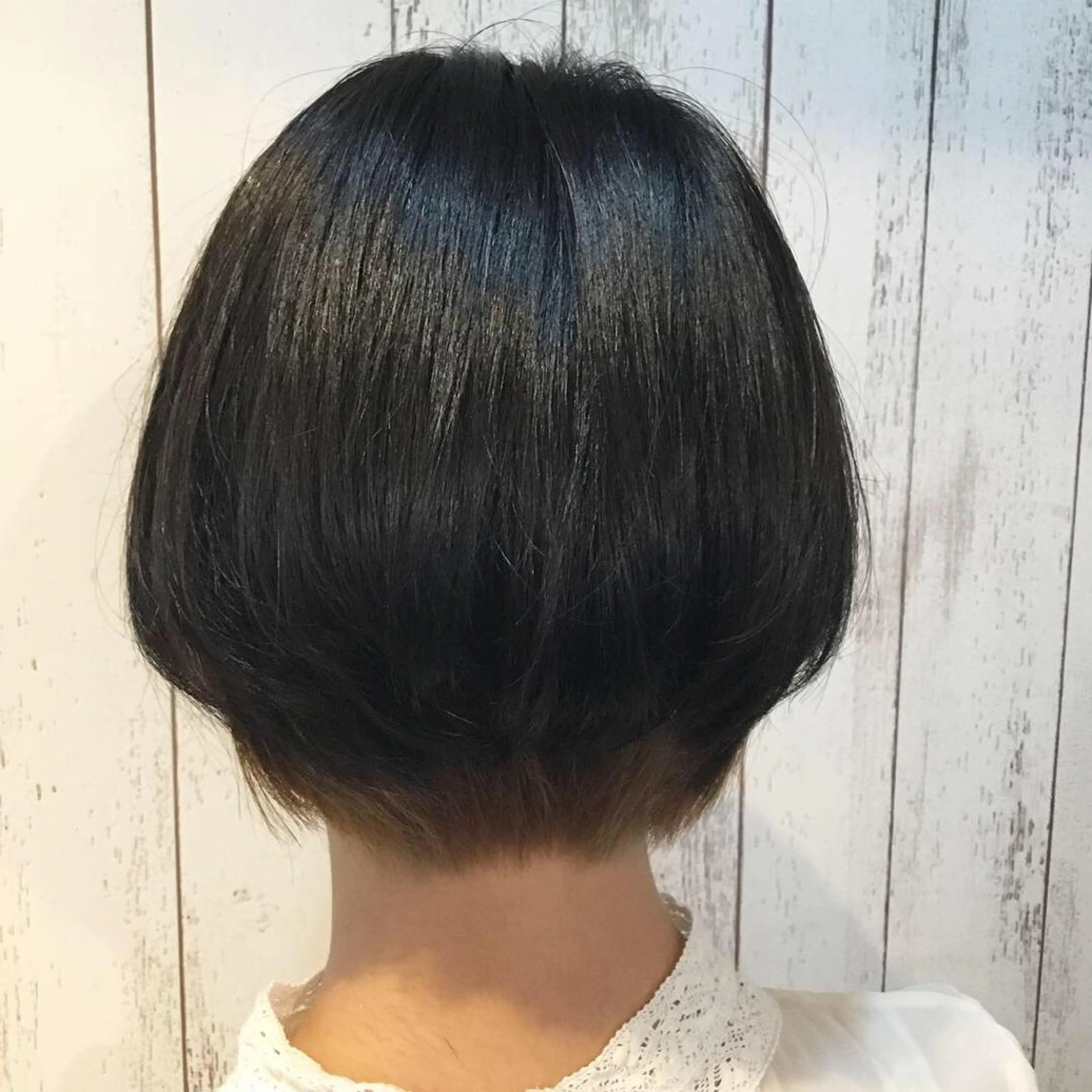 ショート カラー 金崎 新吾のヘアスタイル