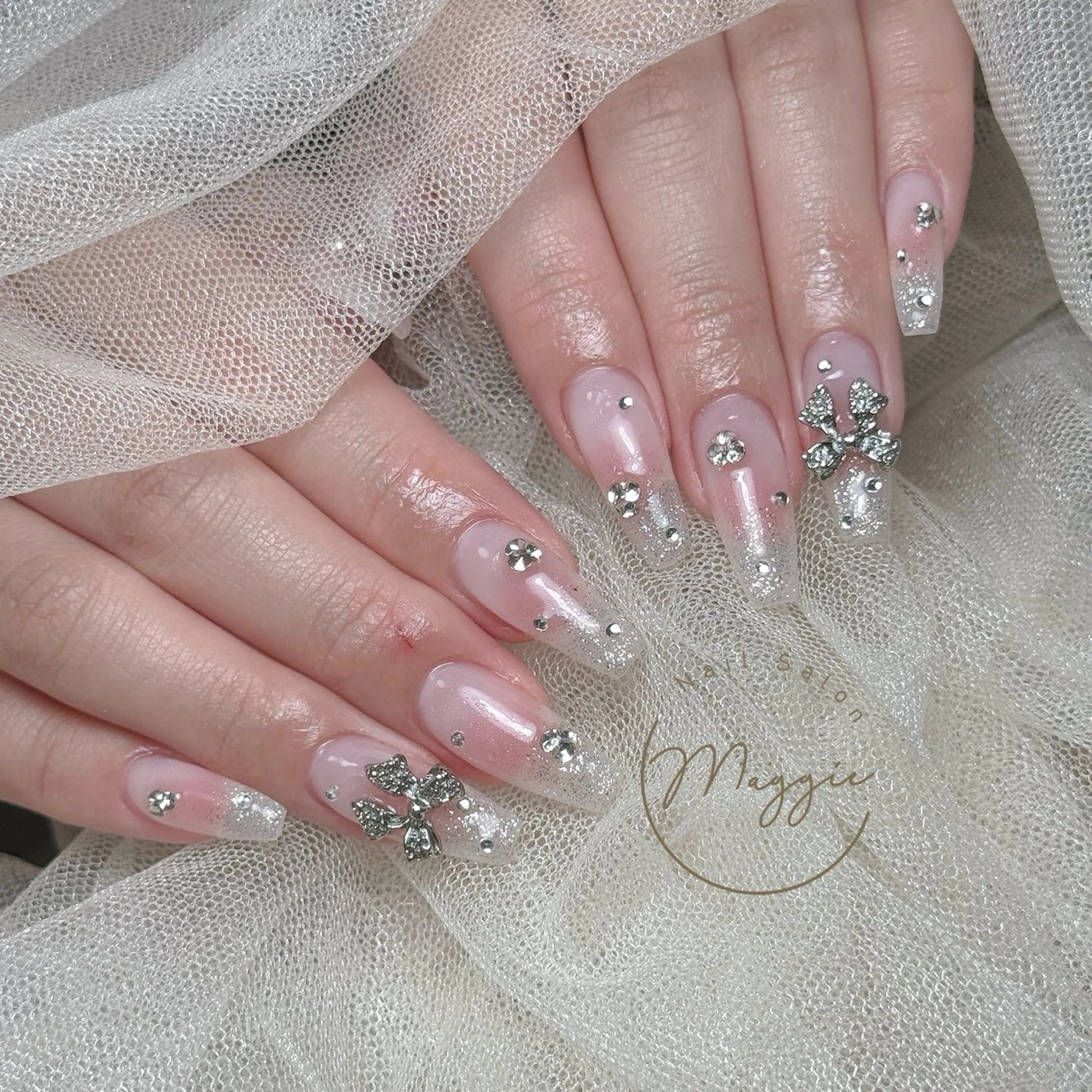 ネイル Maggie Nail🦩のネイルデザイン