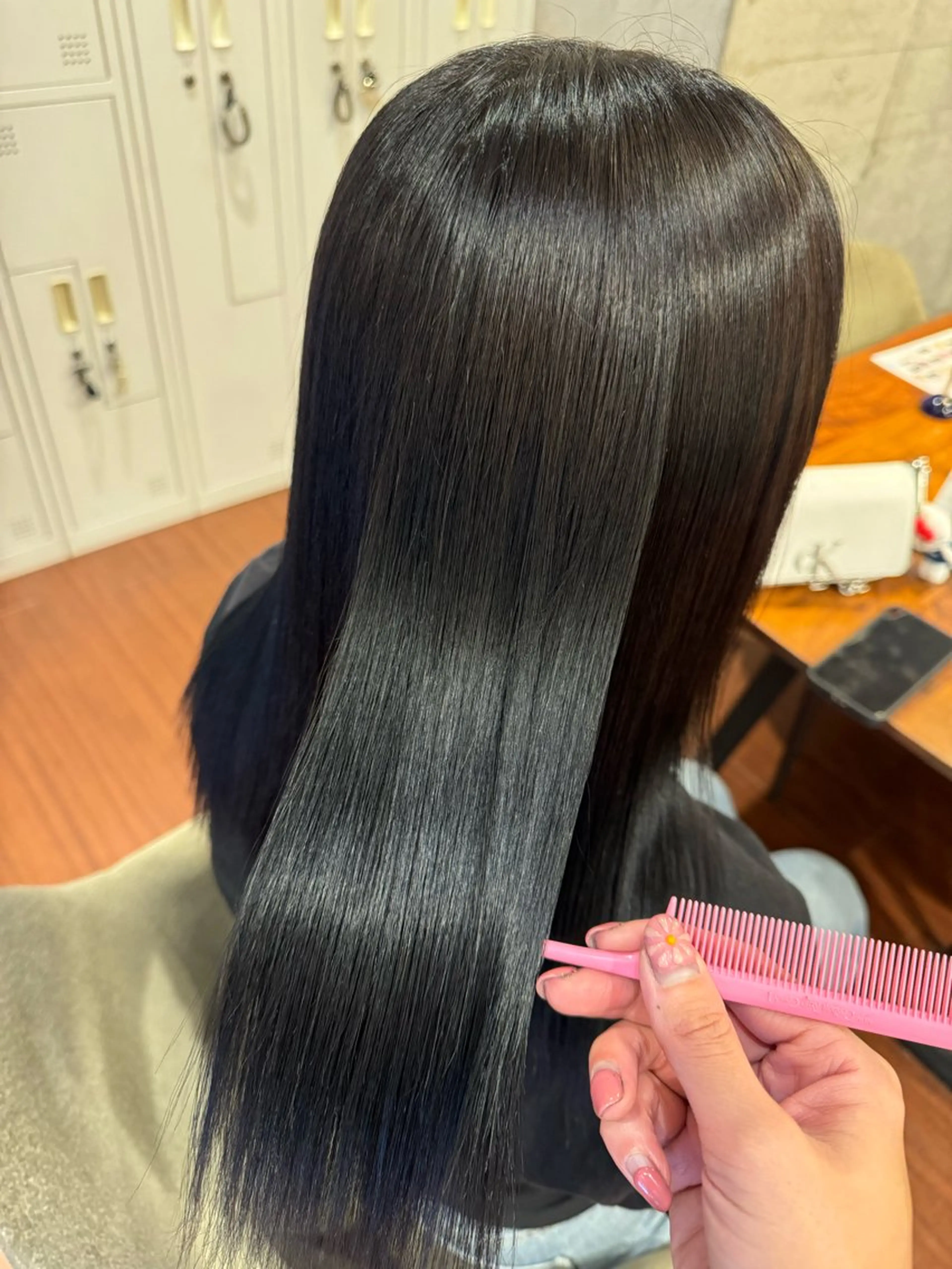 ロング カラー パーマ ブリーチ 髪質改善 ストレートパーマ AVANCE.光明池所属・megumi ⭐︎のヘアスタイル