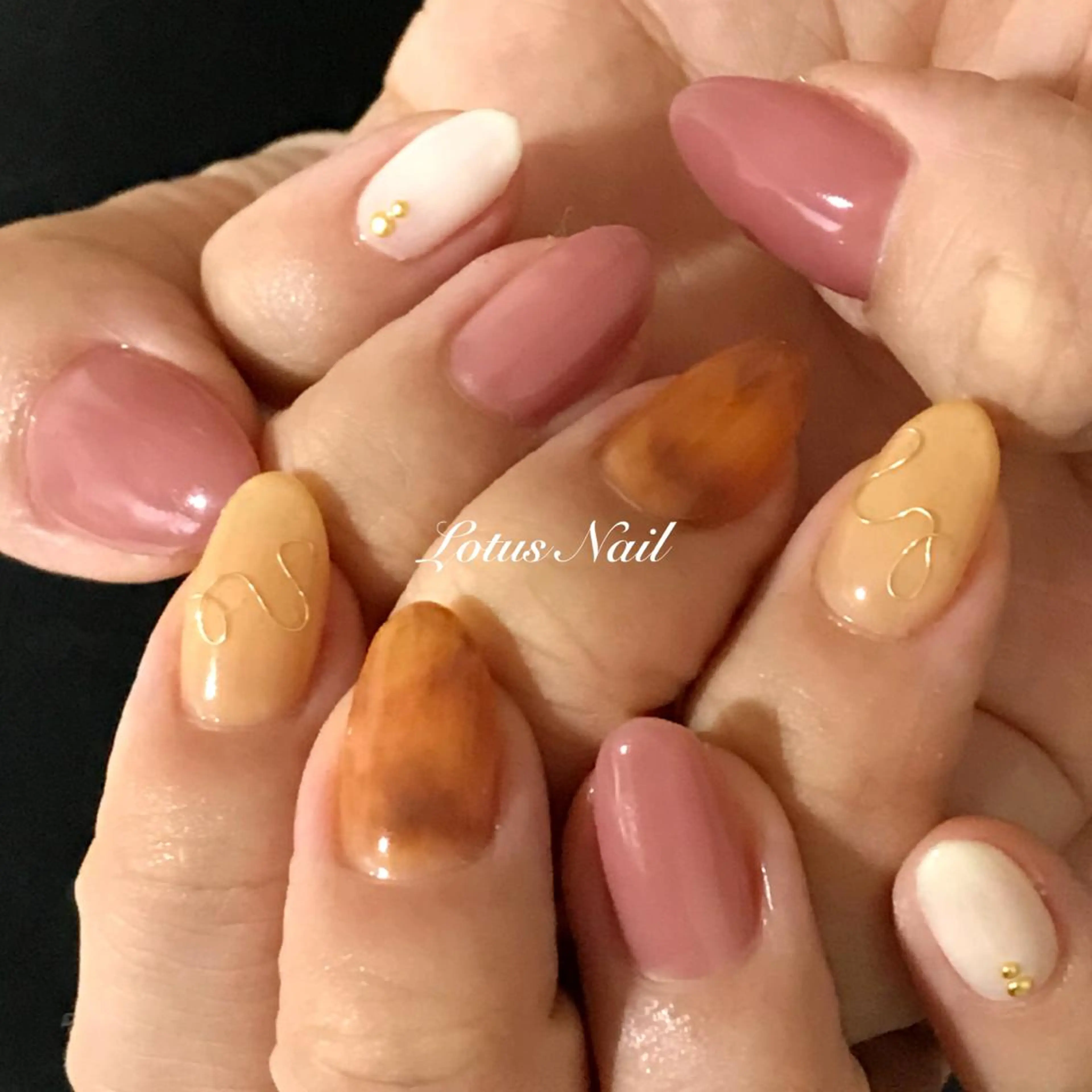 ネイル Lotus Nailのネイルデザイン