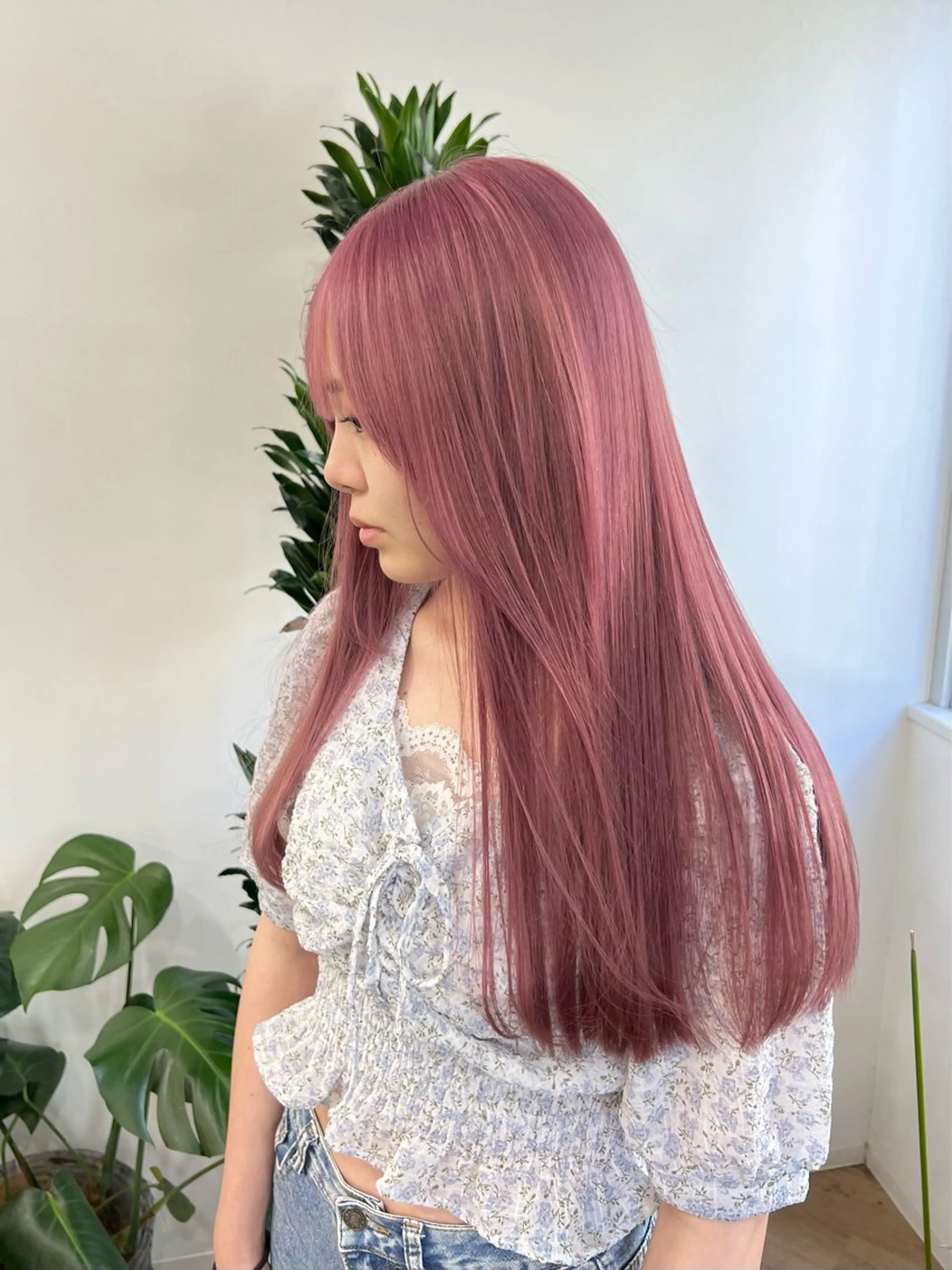 ロング カラー キッズ アッシュ バレイヤージュ ベージュカラー 黒髪 ブリーチ nico TOKYO 渋谷所属・ブリーチ　ハイトーン 特化🌈フジタハルキのヘアスタイル