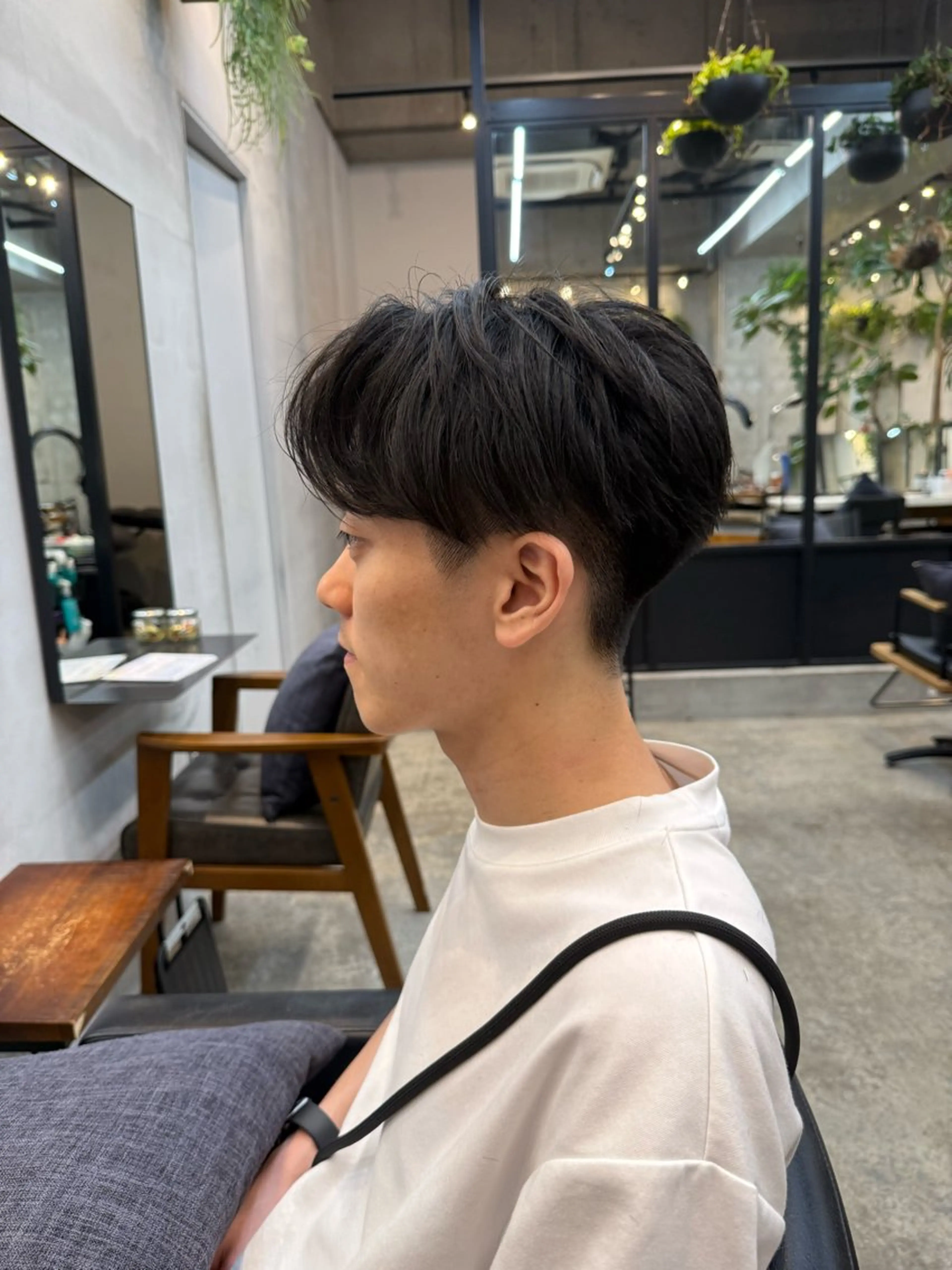 メンズ センターパート 川口開世 cutのヘアスタイル