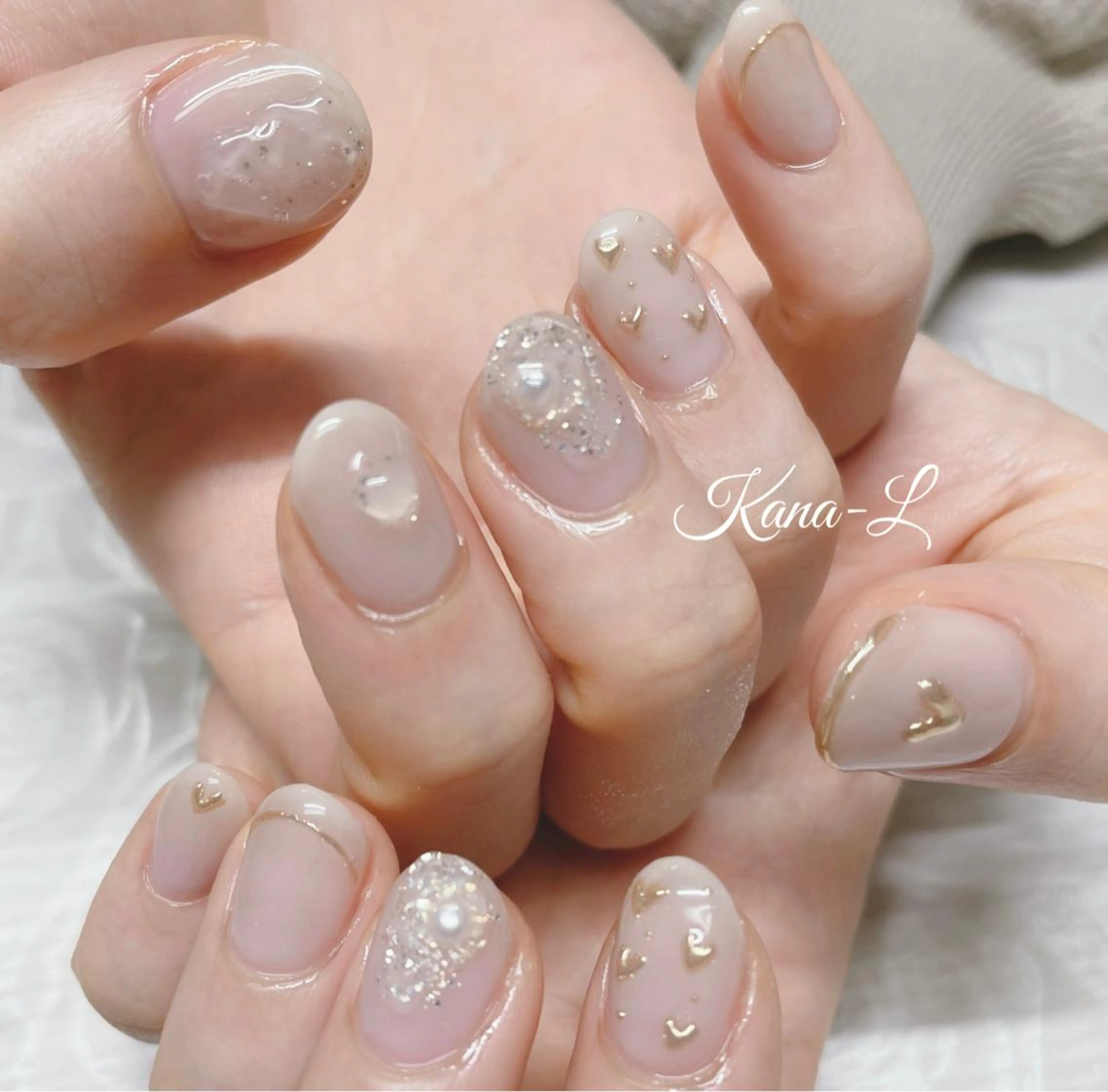 カラー ネイル ハート 韓国ネイル ミラーネイル ぷっくりネイル ワンホンネイル 芦辺 香奈のネイルデザイン