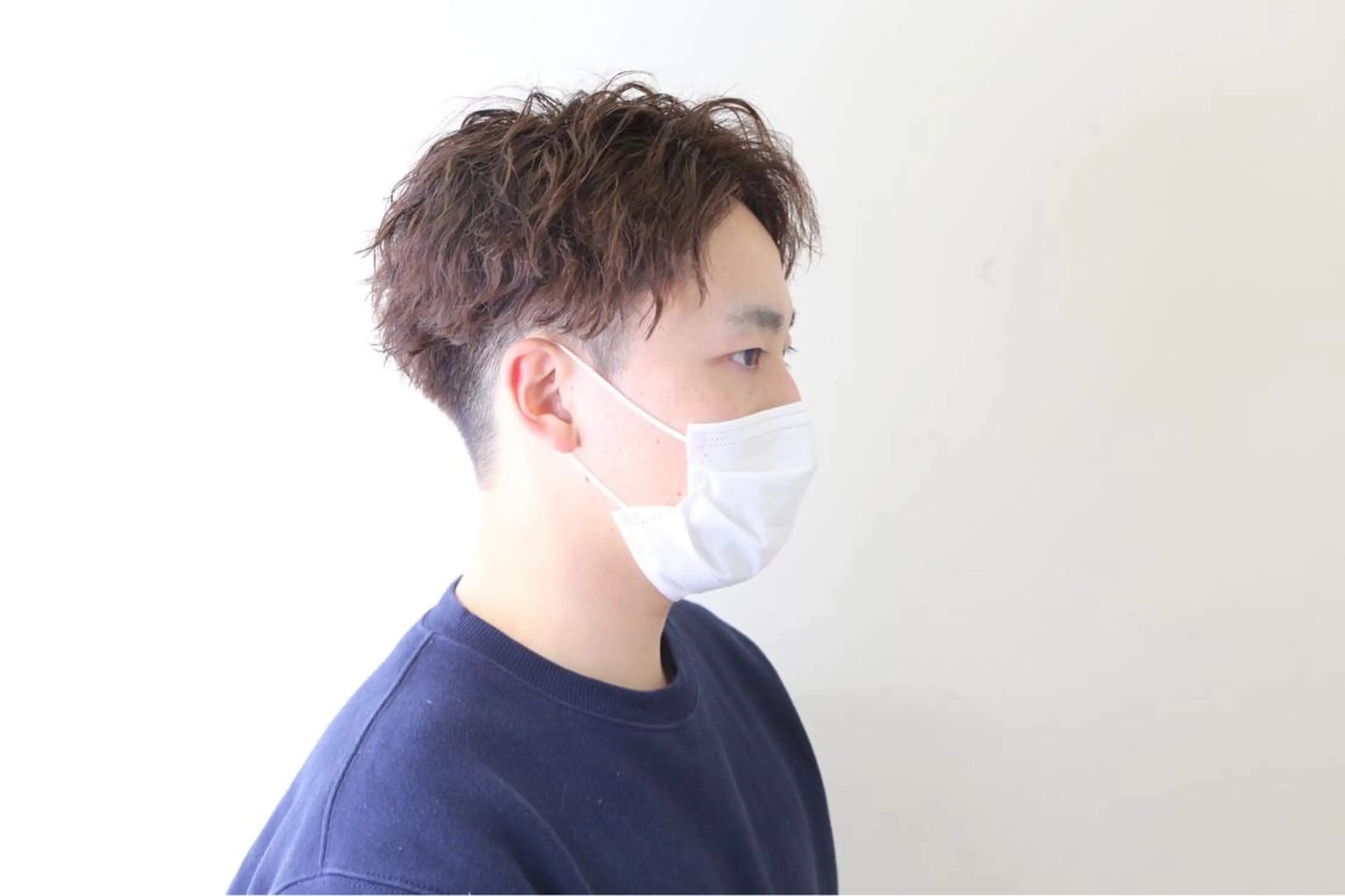 ショート パーマ メンズ センターパート メンズパーマ パーマ HAIRSILVA徳間店所属・石倉 真のヘアスタイル