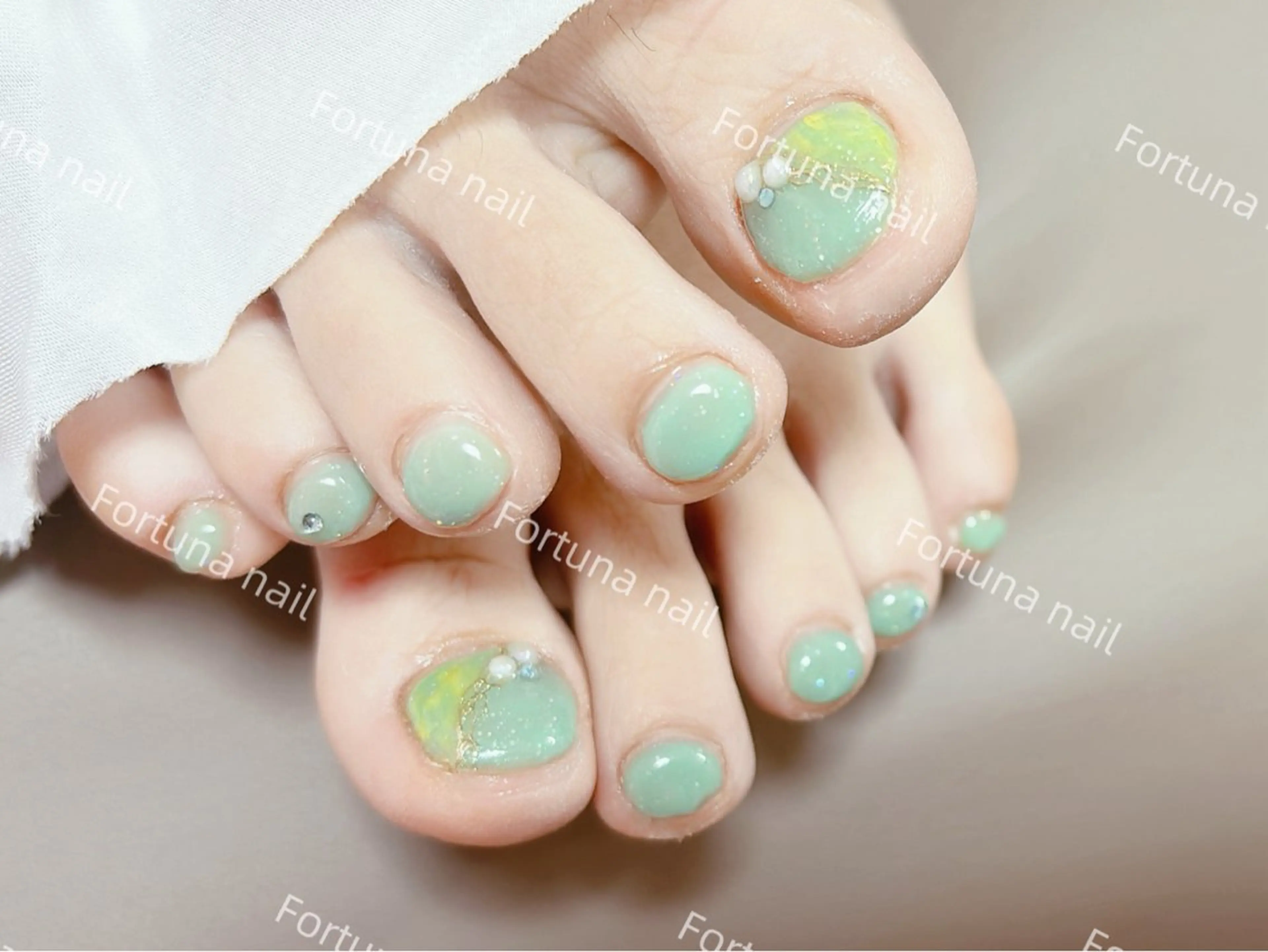 ネイル フットネイル Nail •Head スパFortunaのネイルデザイン