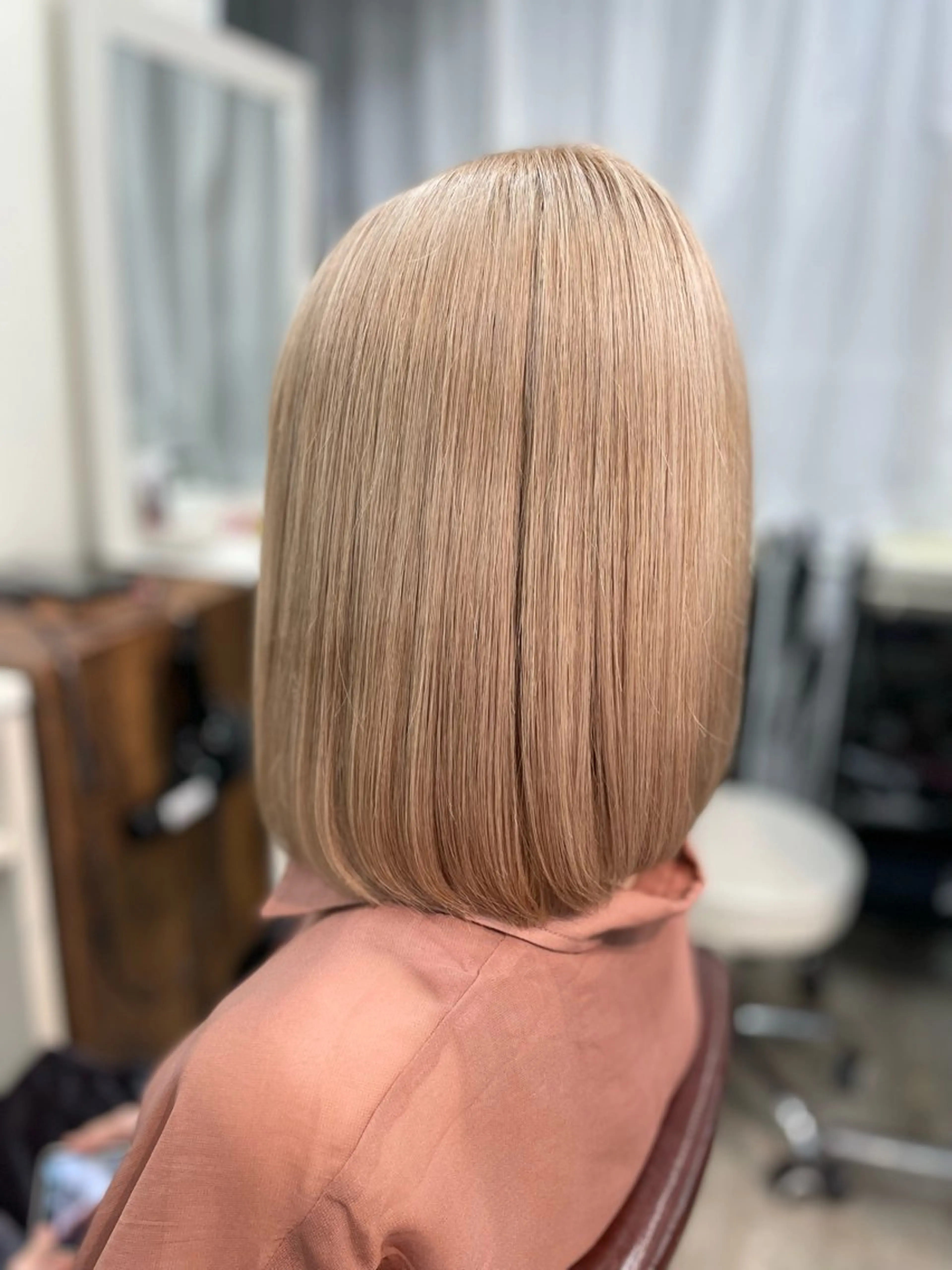 ミディアム カラー カット ヘアカラー エクステ ヘアセット 韓国ヘア🤍髪質改善 🇰🇷AKANEのヘアスタイル