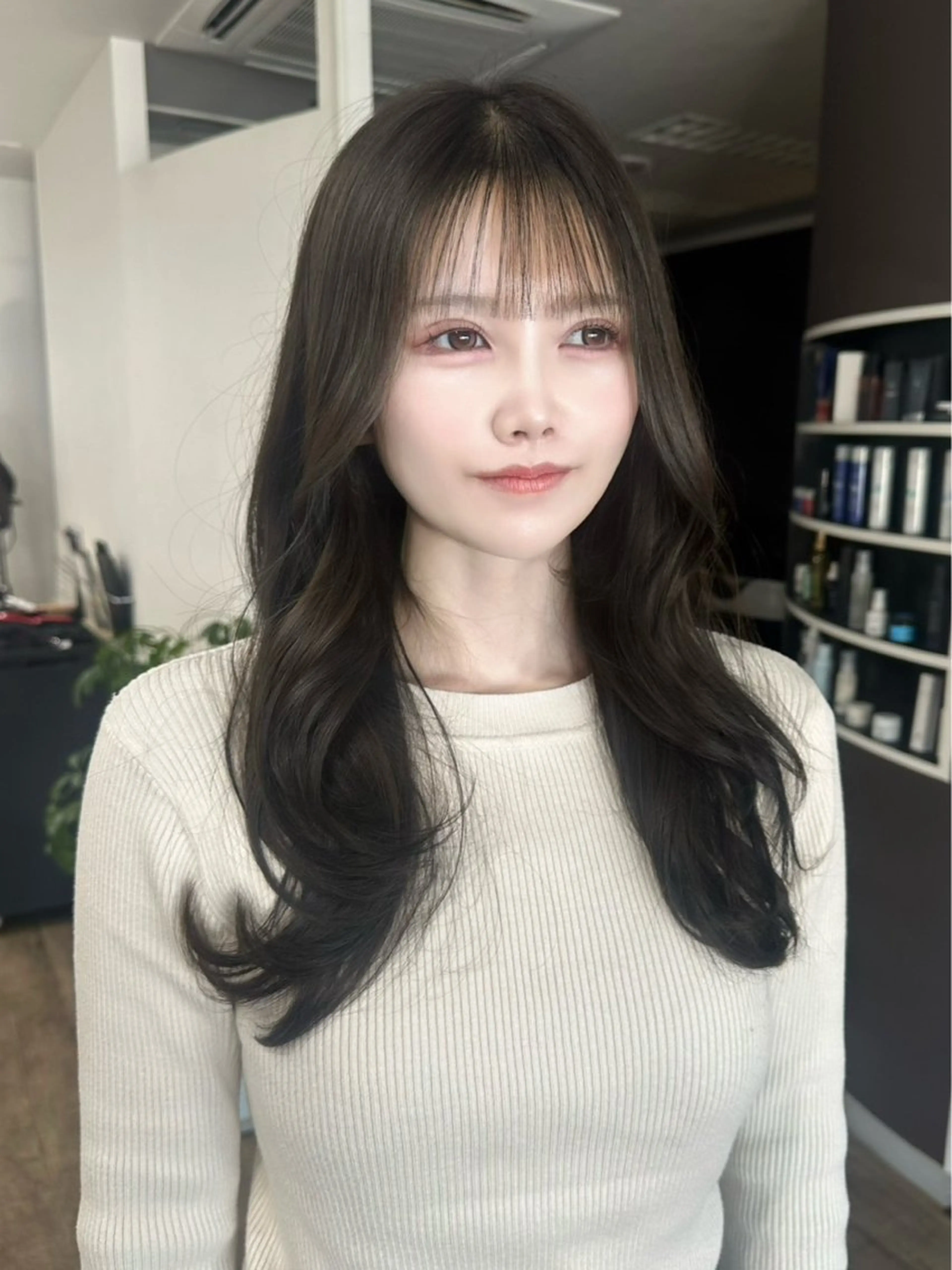 ロング ロングレイヤー レイヤーカット ロング VIVIE【ヴィヴィ】所属・髪質改善/韓国風 レイヤー/田村祐樹のヘアスタイル