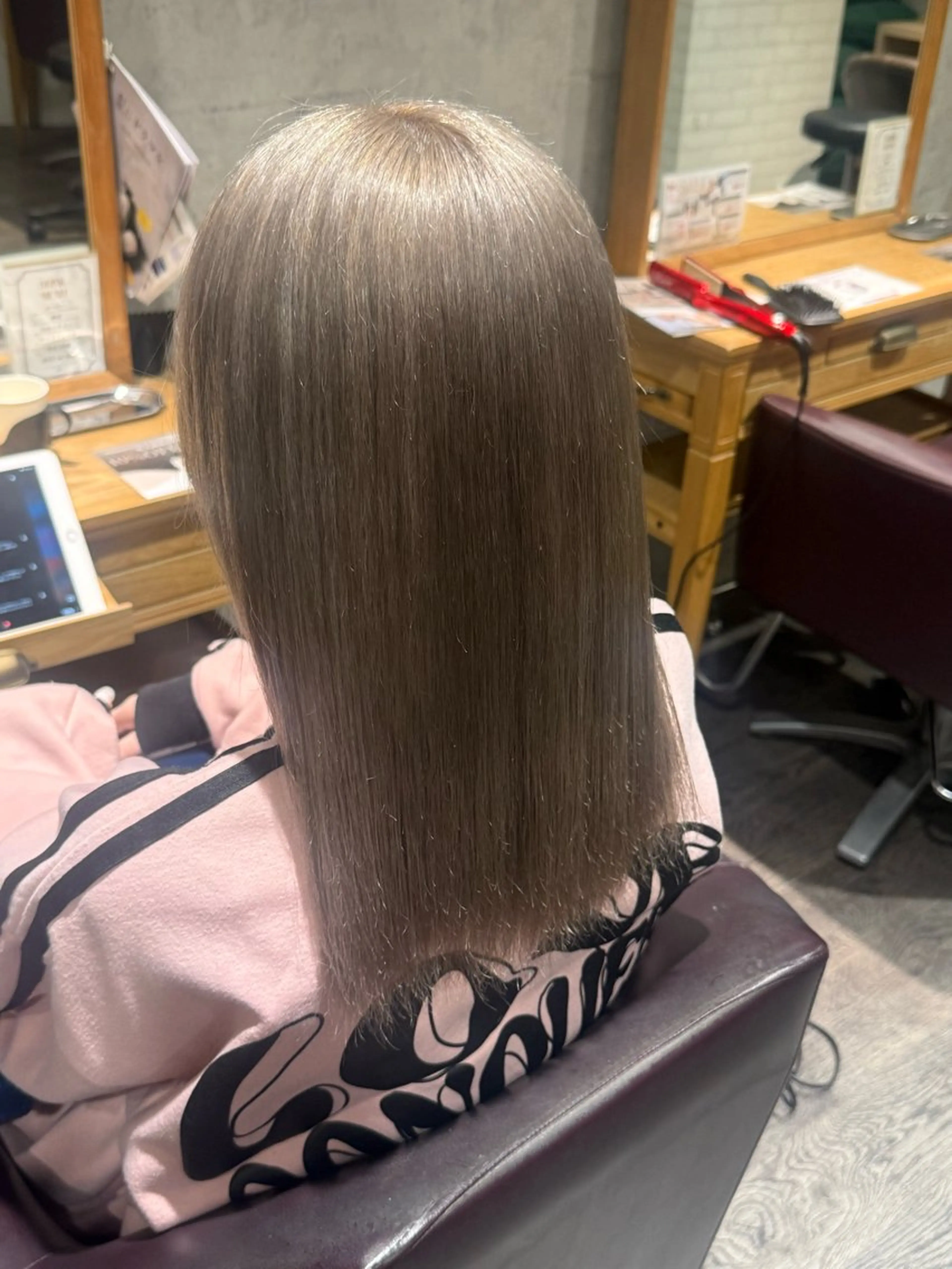 🛼🩷ダブルカラー(ブリーチ➕ワンカラー➕カット）🩷🛼リタッチも可‼️の写真