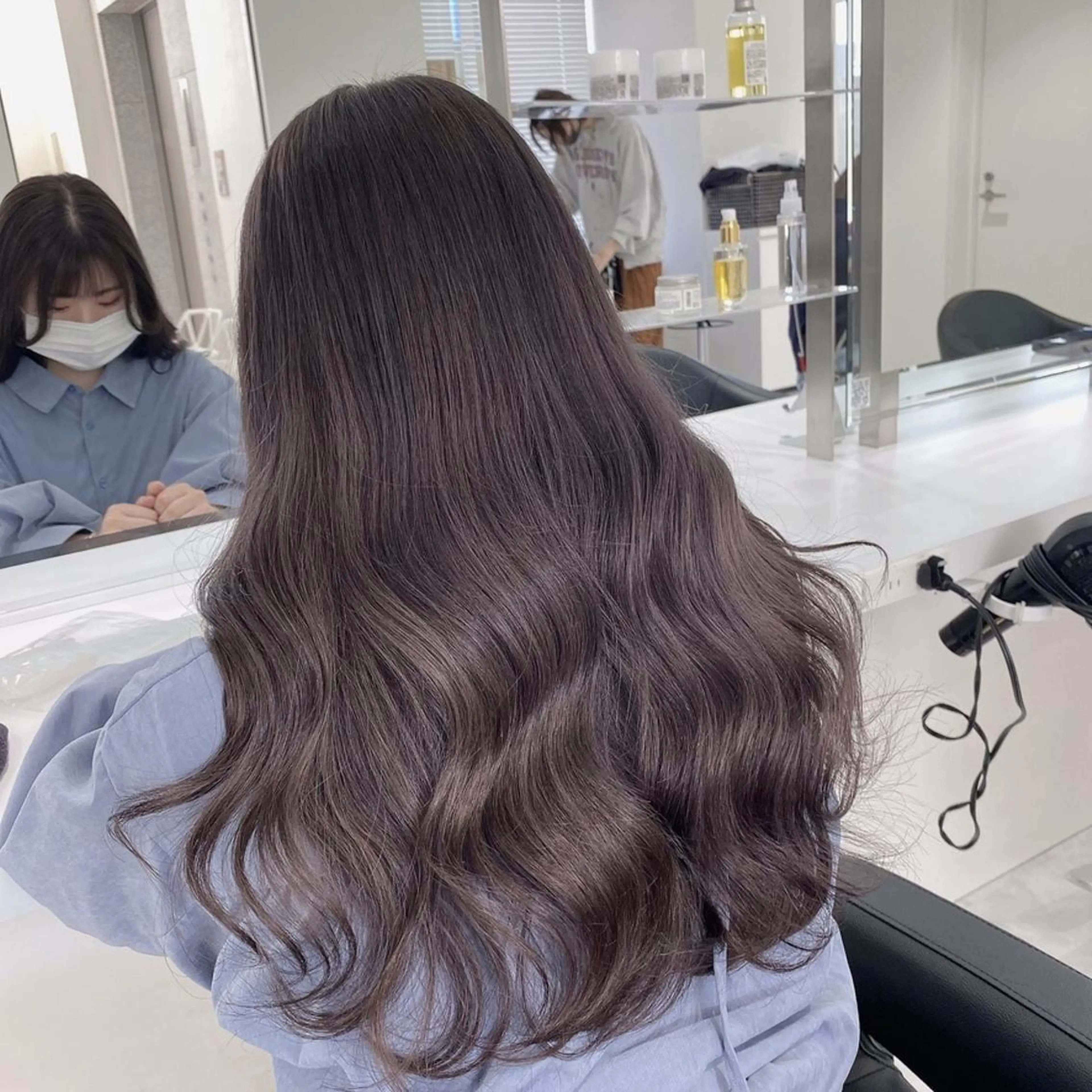 カラー 透明感グレージュ🫧 暗髪カラー🫧のヘアスタイル