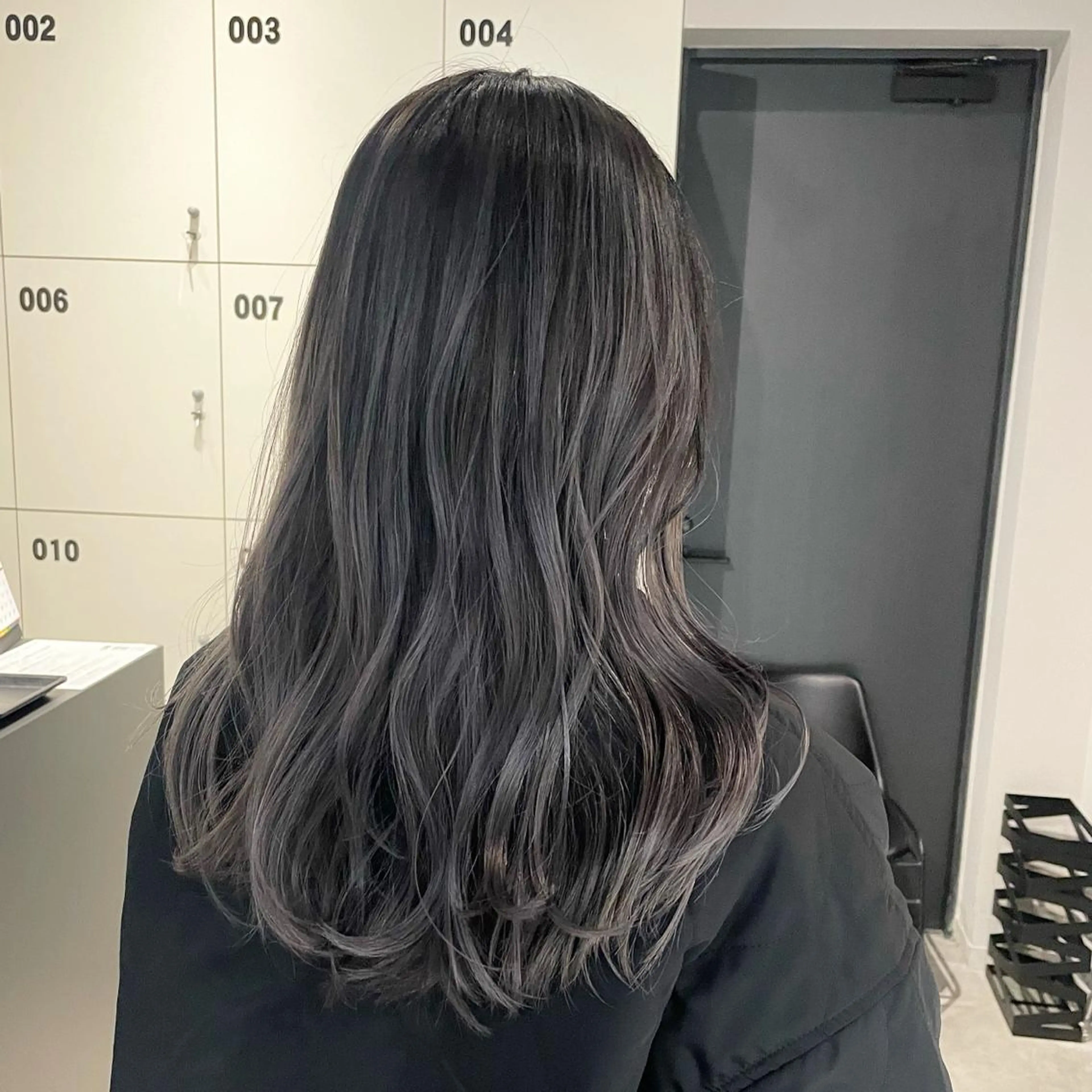 ミディアム カラー バレイヤージュ レイヤーカット ブリーチ👩‍🦳/ ‪✂︎MANAMIのヘアスタイル