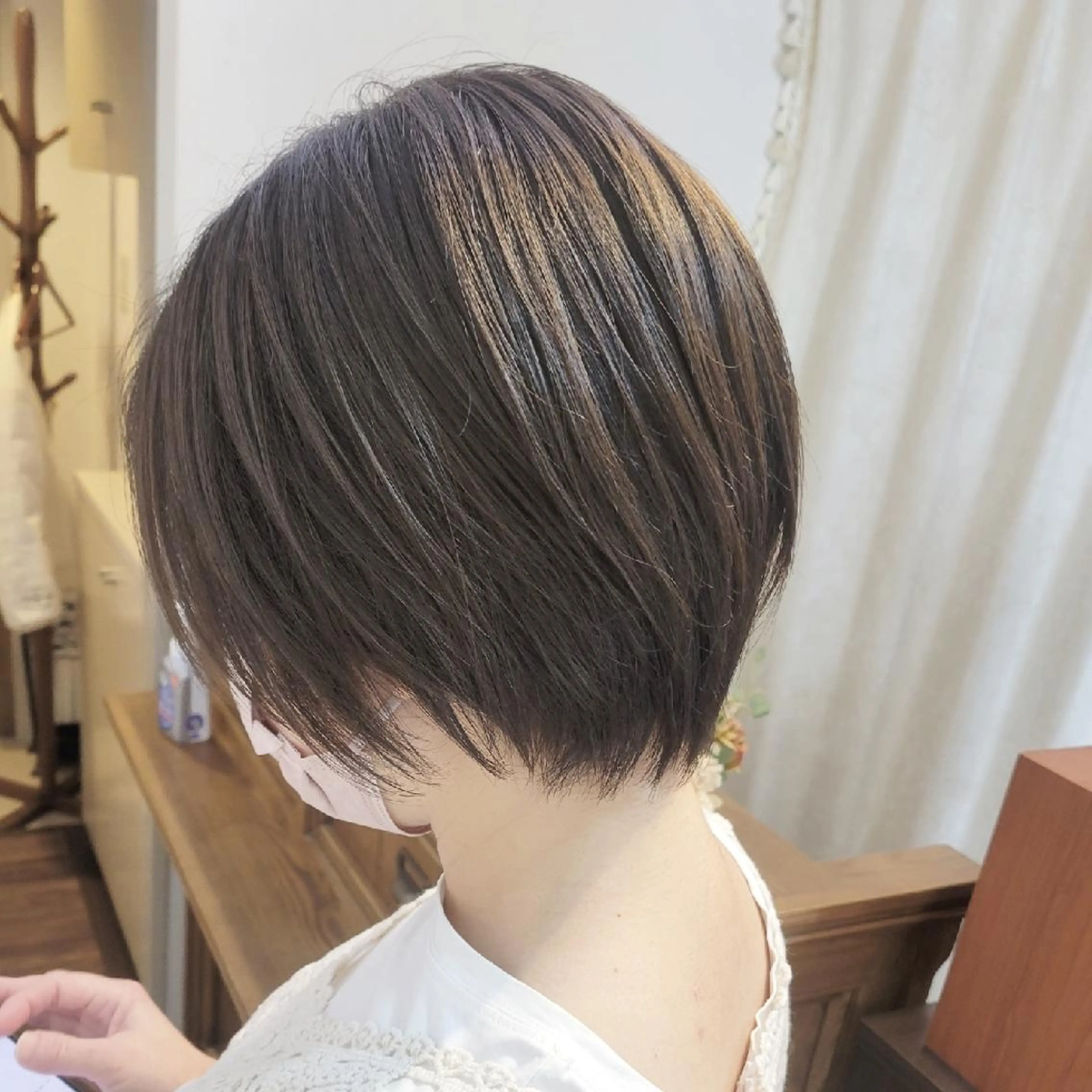 ショート カラー グレージュ ショートヘア Chipie hair design所属・伊藤 功士のヘアスタイル