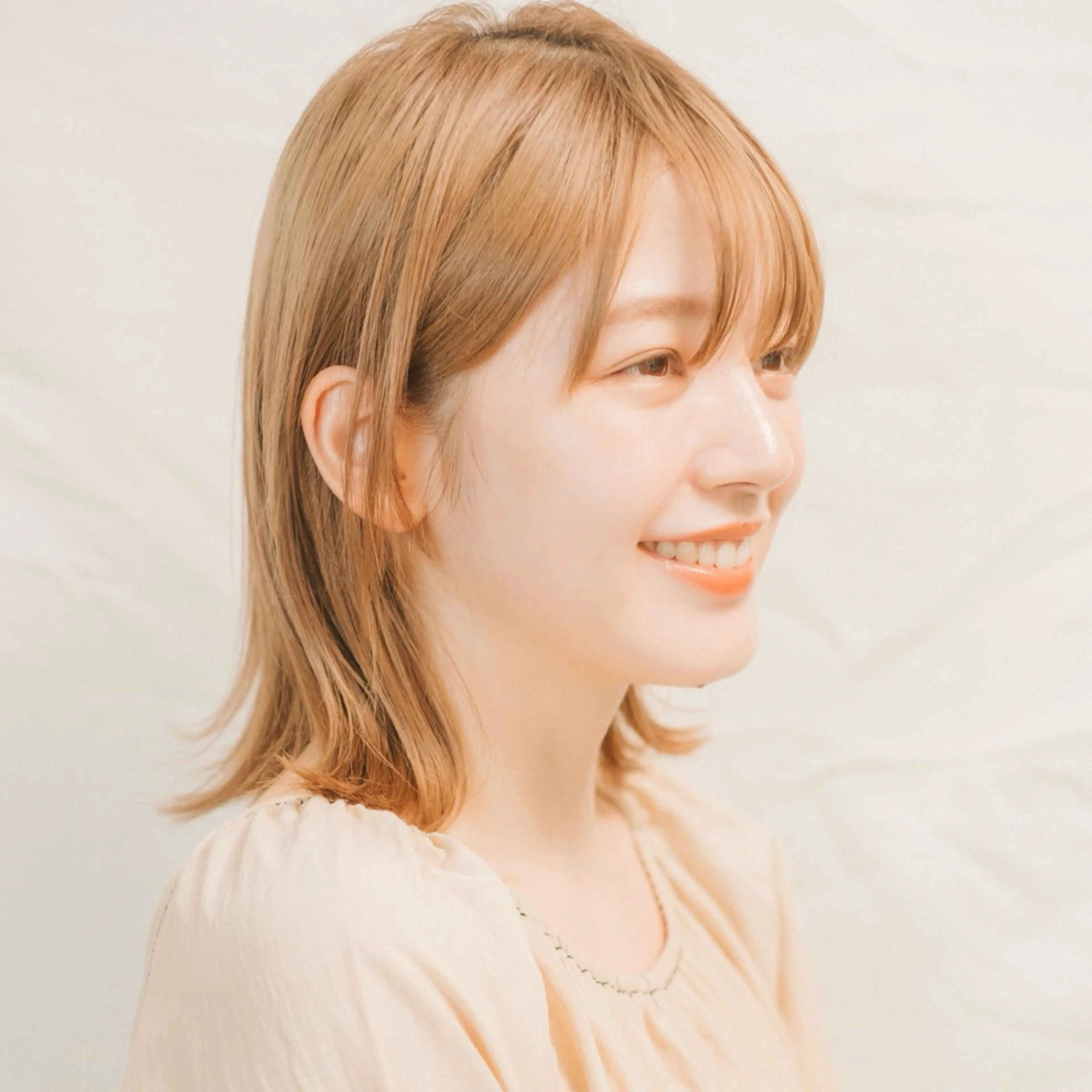 カラー 髙井 麻帆のヘアスタイル