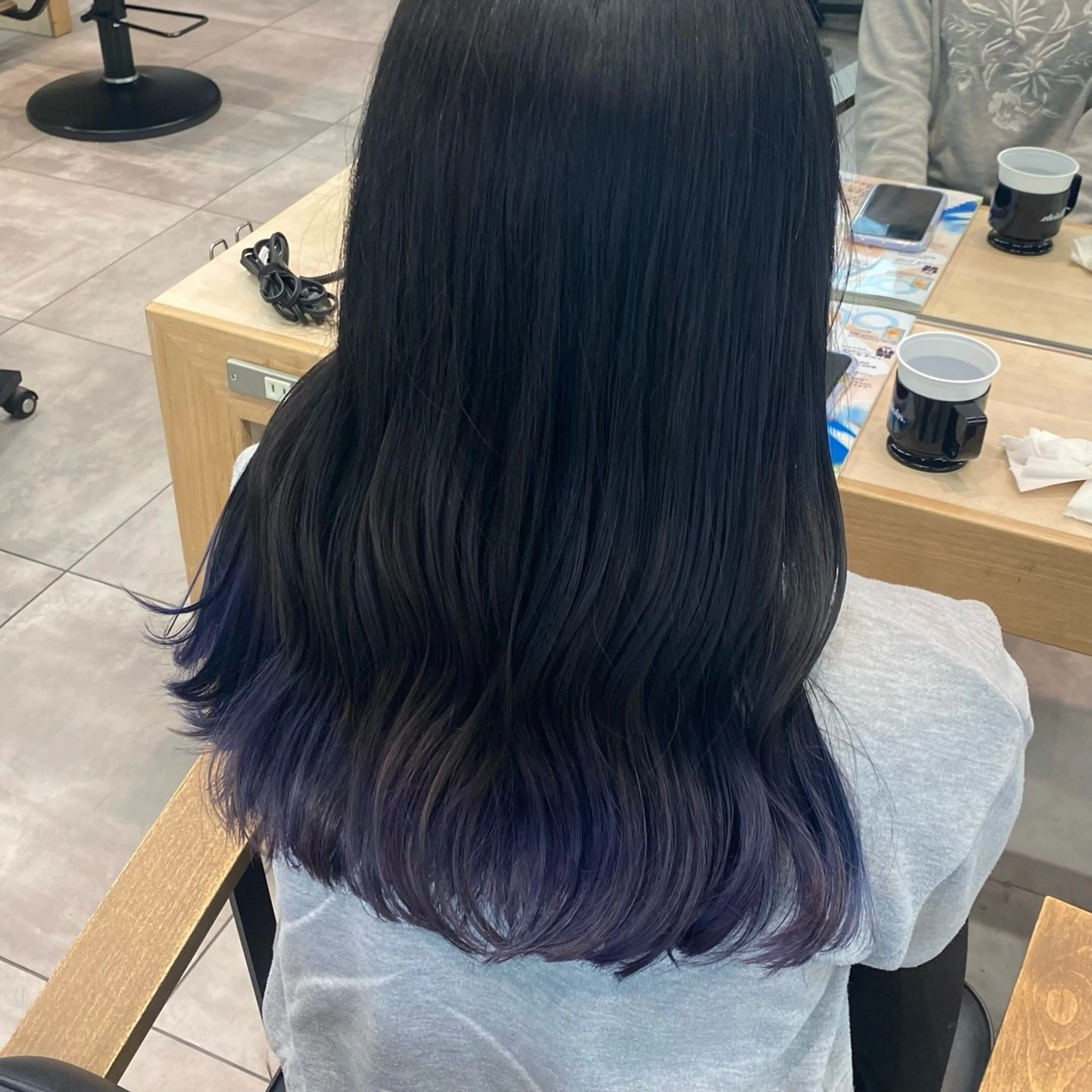 セミロング カラー ヘアカラー 韓国ヘア AINA🐱のヘアスタイル