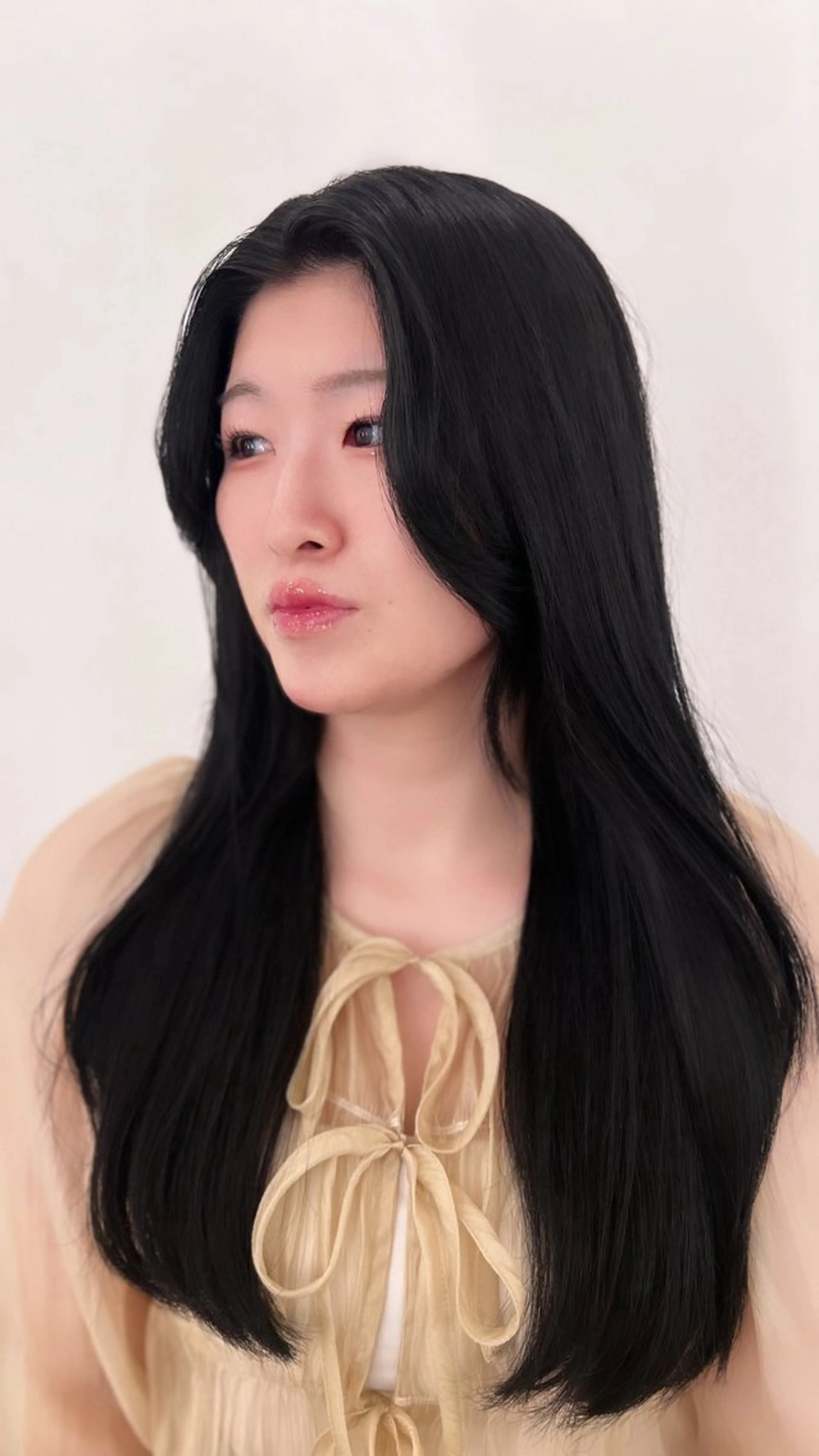 ロング カラー 黒髪 KEYMAN MEGUMIのヘアスタイル