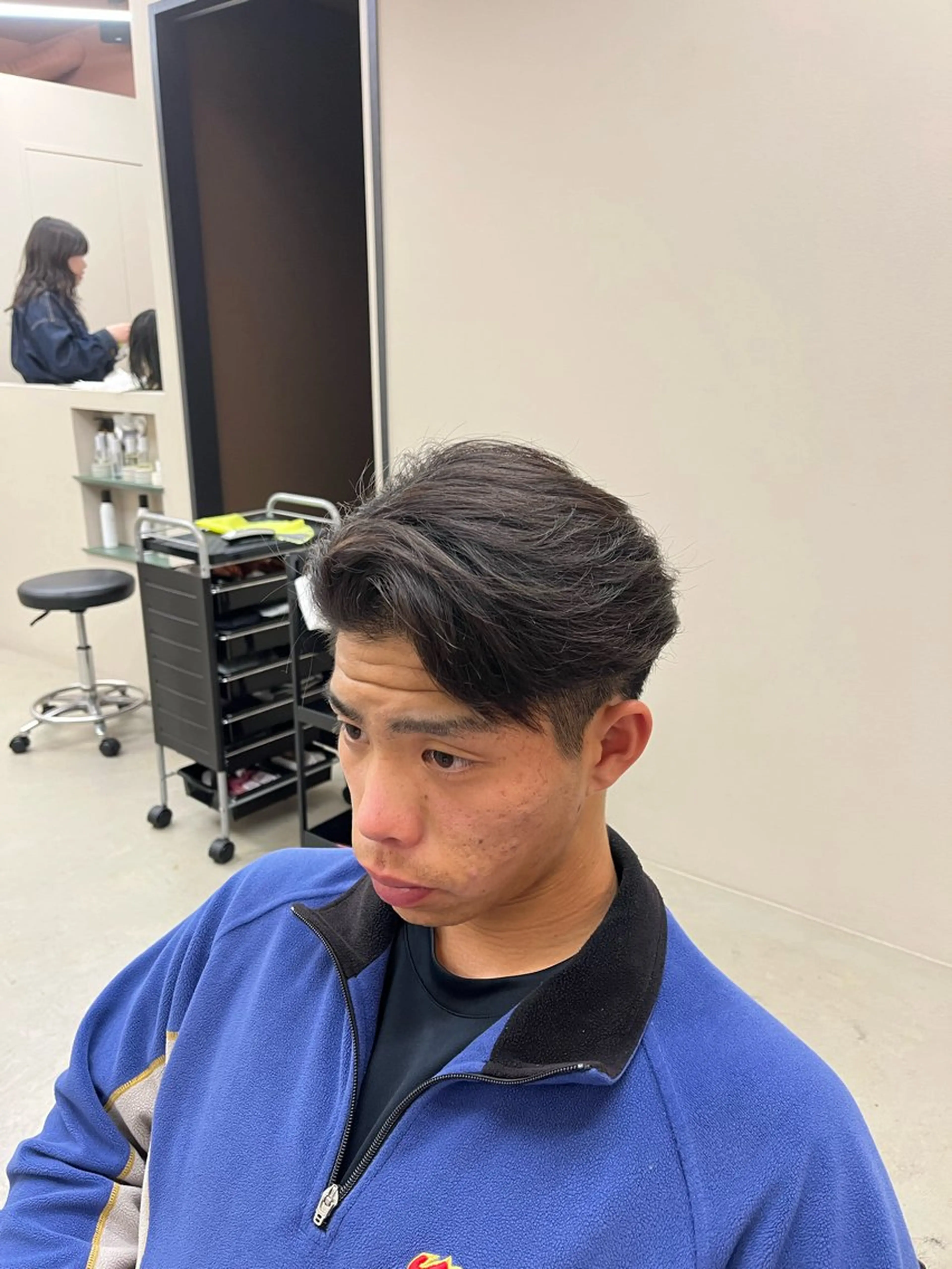 ショート メンズ メンズパーマ 髪質改善 ショートヘア 縮毛矯正 RONND   Weg所属・海瑠万／メンズパーマ ／ブリーチ／フェードのヘアスタイル