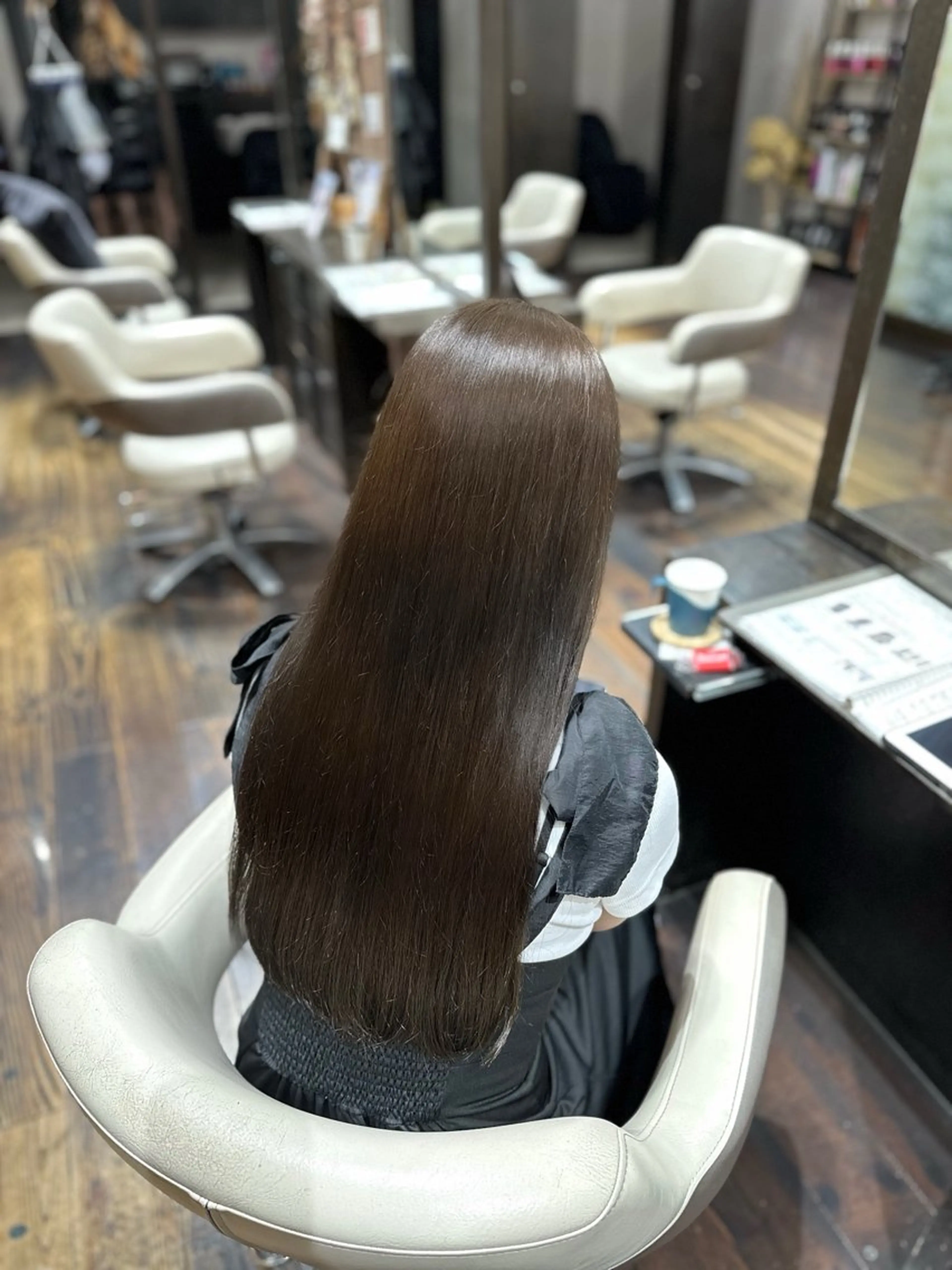 ブリーチなしワンカラーモデル☆ショート2,000、ロング2,500円の写真