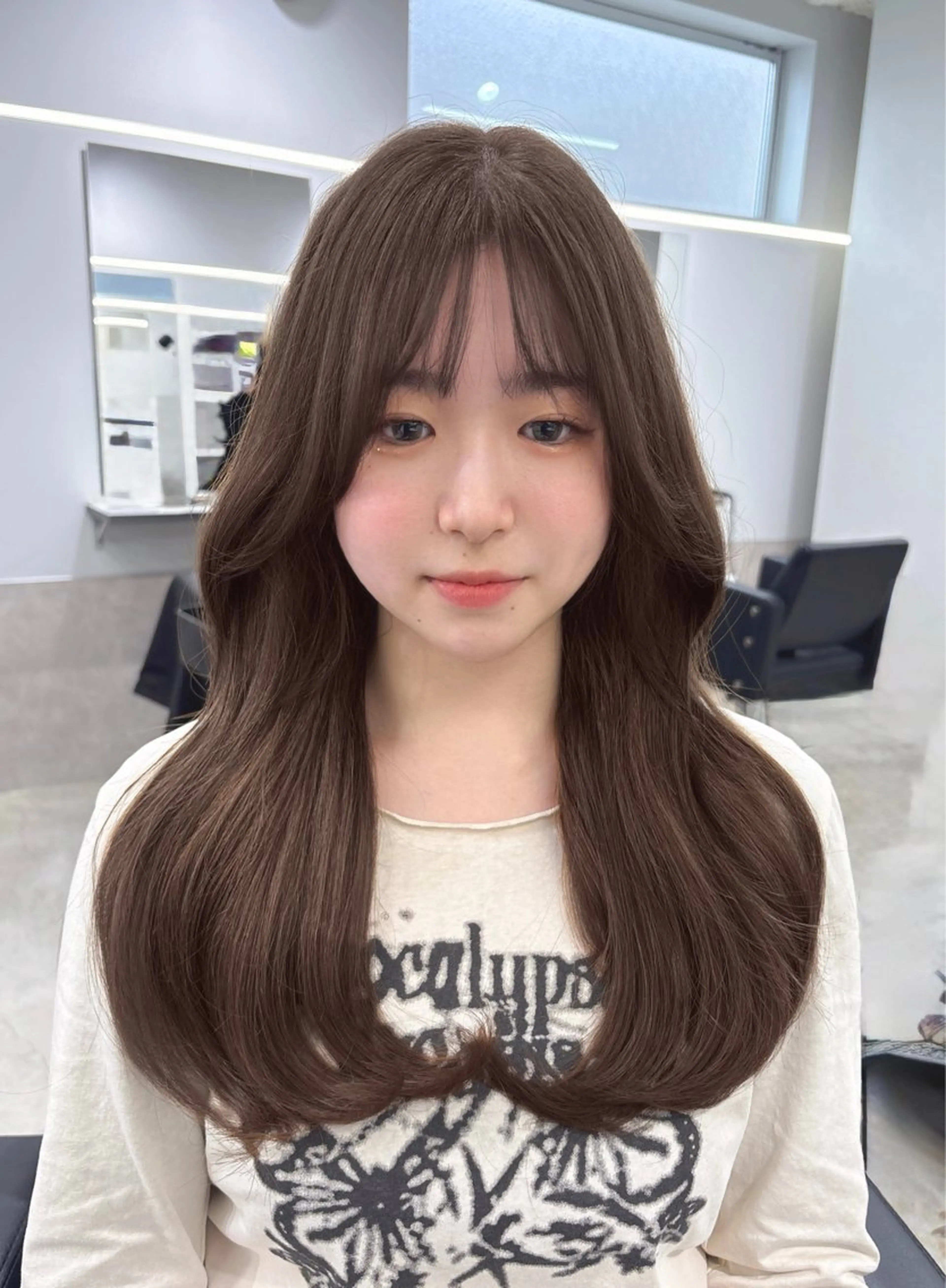 ロング カラー ブリーチ ヨシンモリ 韓国風ヘア レイヤーカット 縮毛矯正 韓国レイヤー🇰🇷 福澤　和嗣のヘアスタイル