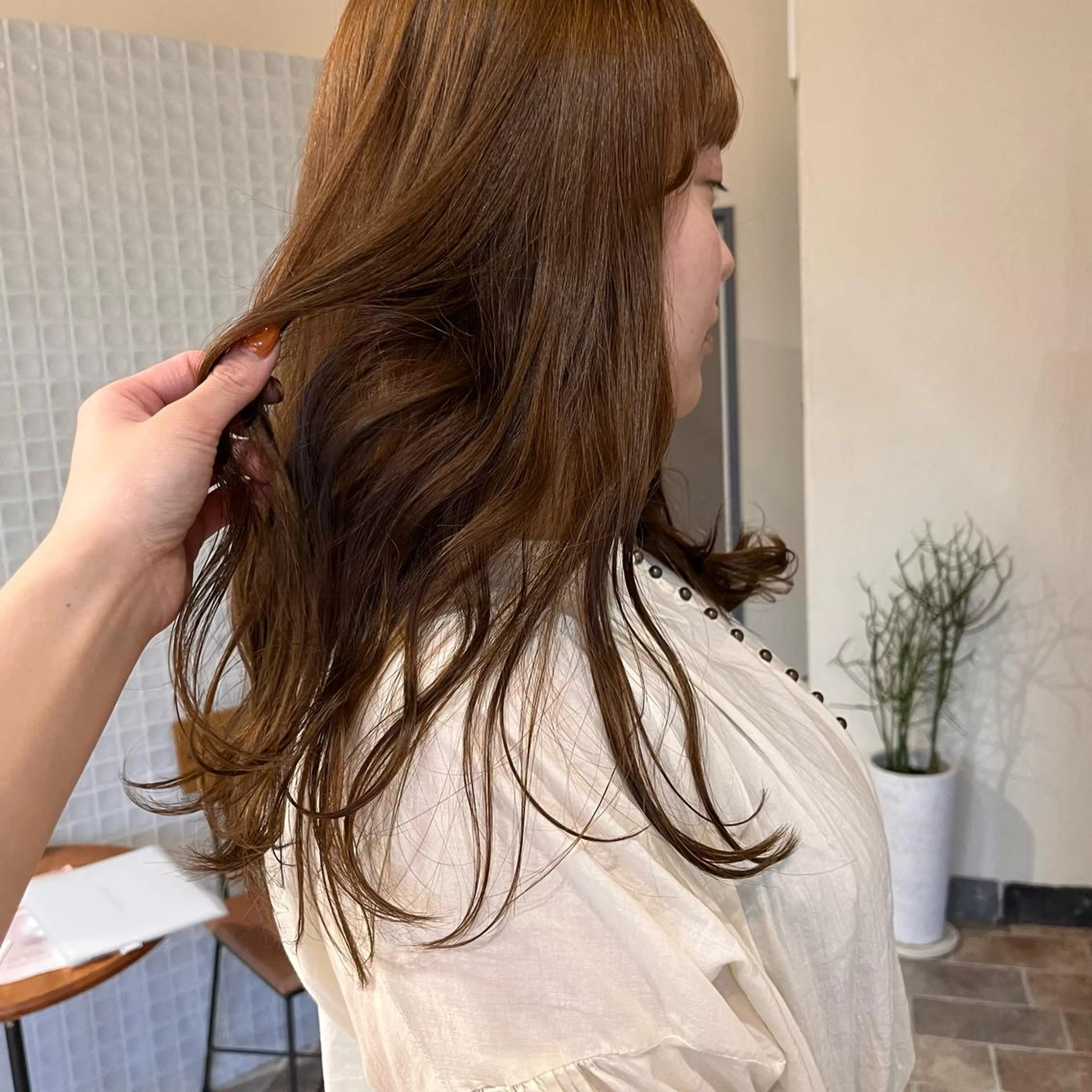 ロング カラー ベージュカラー ブリーチ ブリーチなしカラー 中村 友香のヘアスタイル