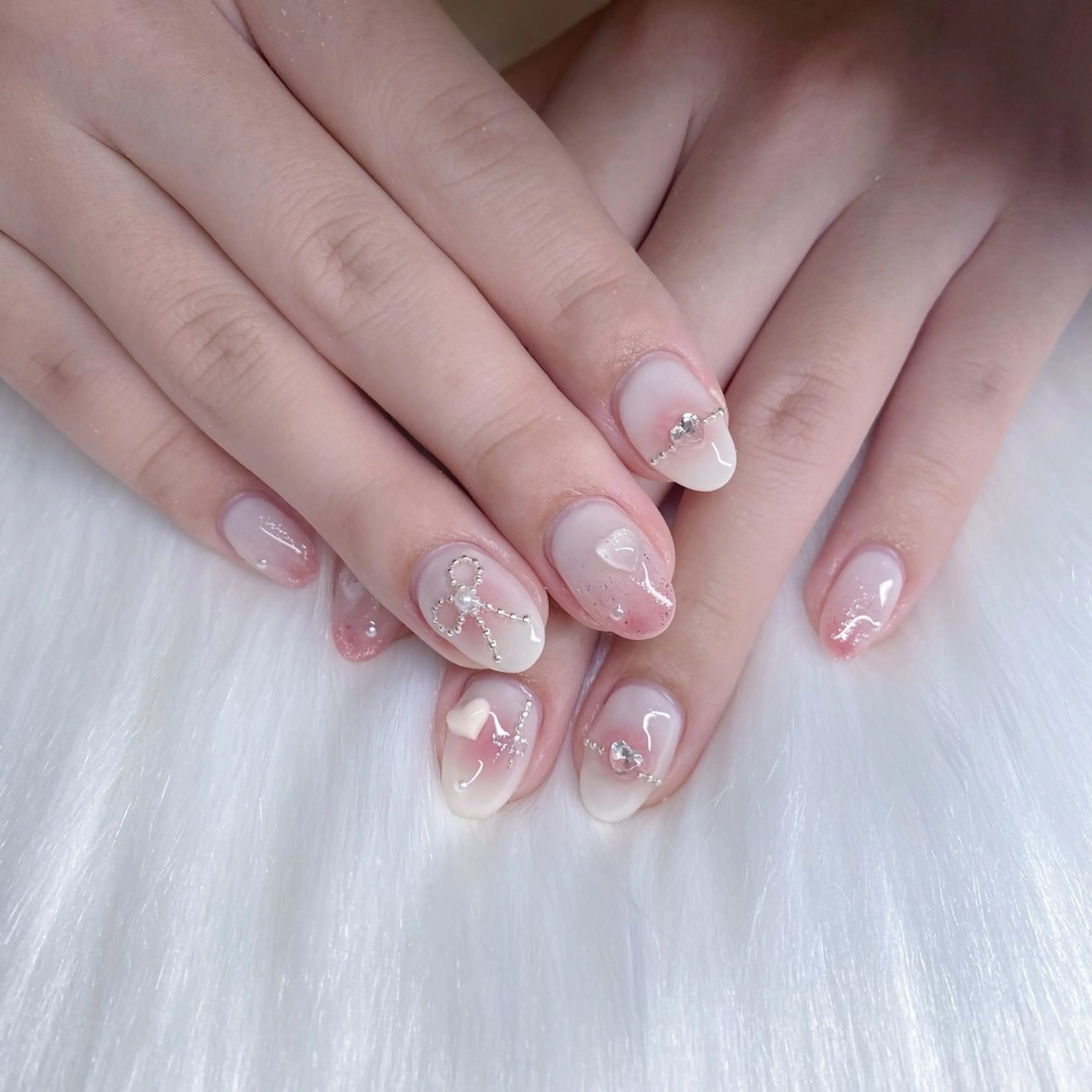 ネイル チークネイル リボン ハンドネイル Nail Lifeのネイルデザイン