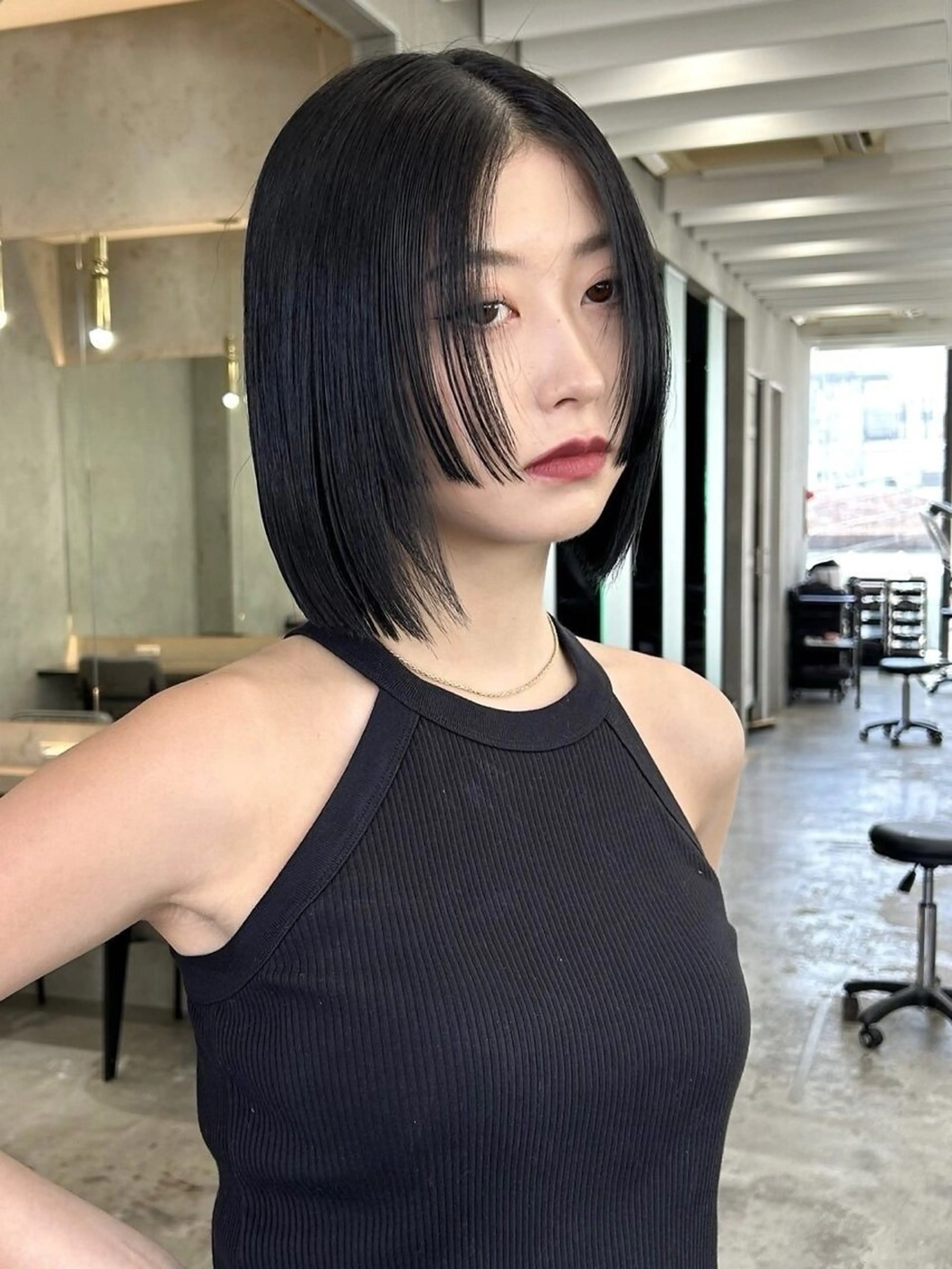 ミディアム カラー ショートボブ ミディアムパーマ バレイヤージュ ベージュカラー ブリーチ カット トリートメント 新宿/髪質改善/ボブ 韓国レイヤー大重聖斗のヘアスタイル