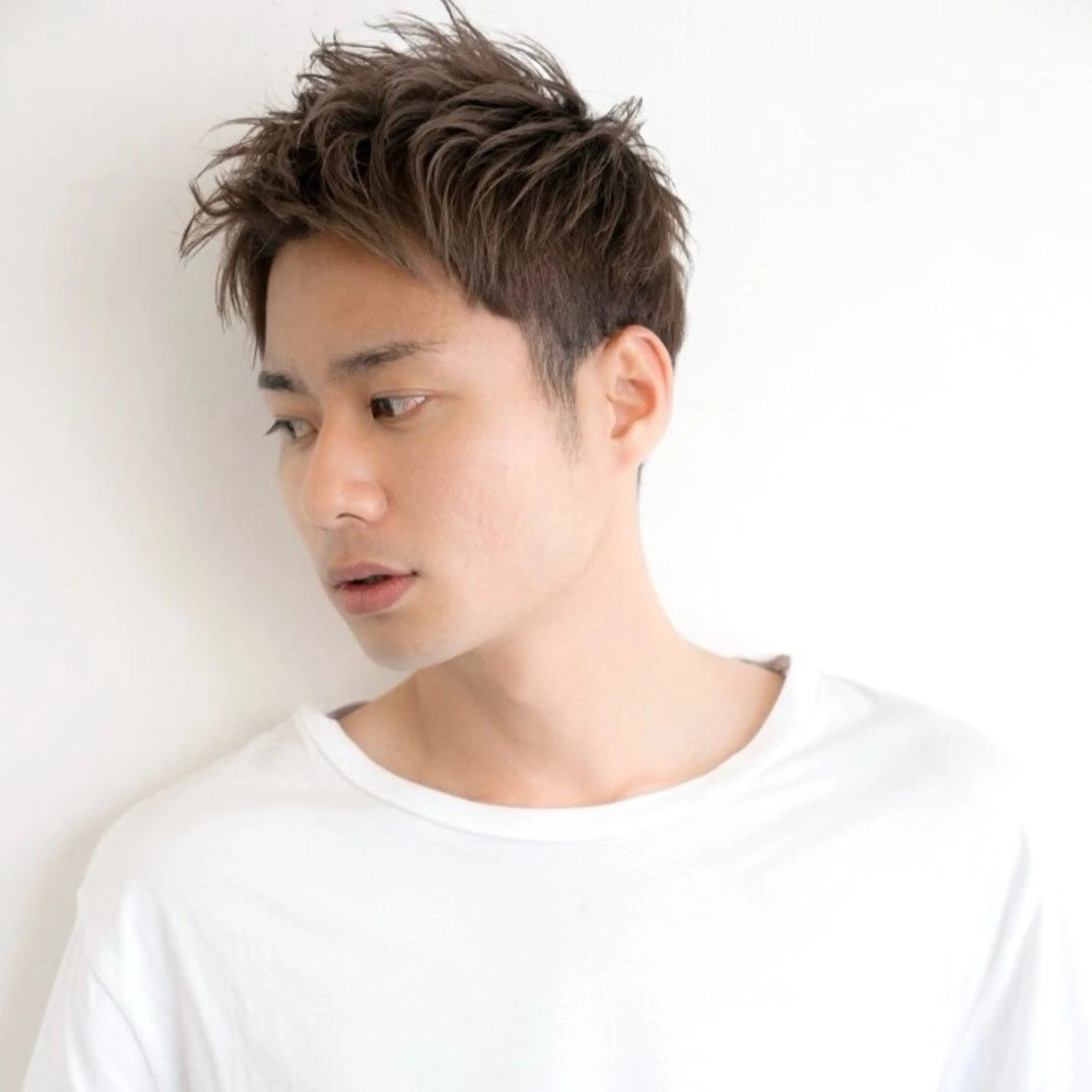 穏やかな美容室 🧑🏻‍🎨のヘアスタイル