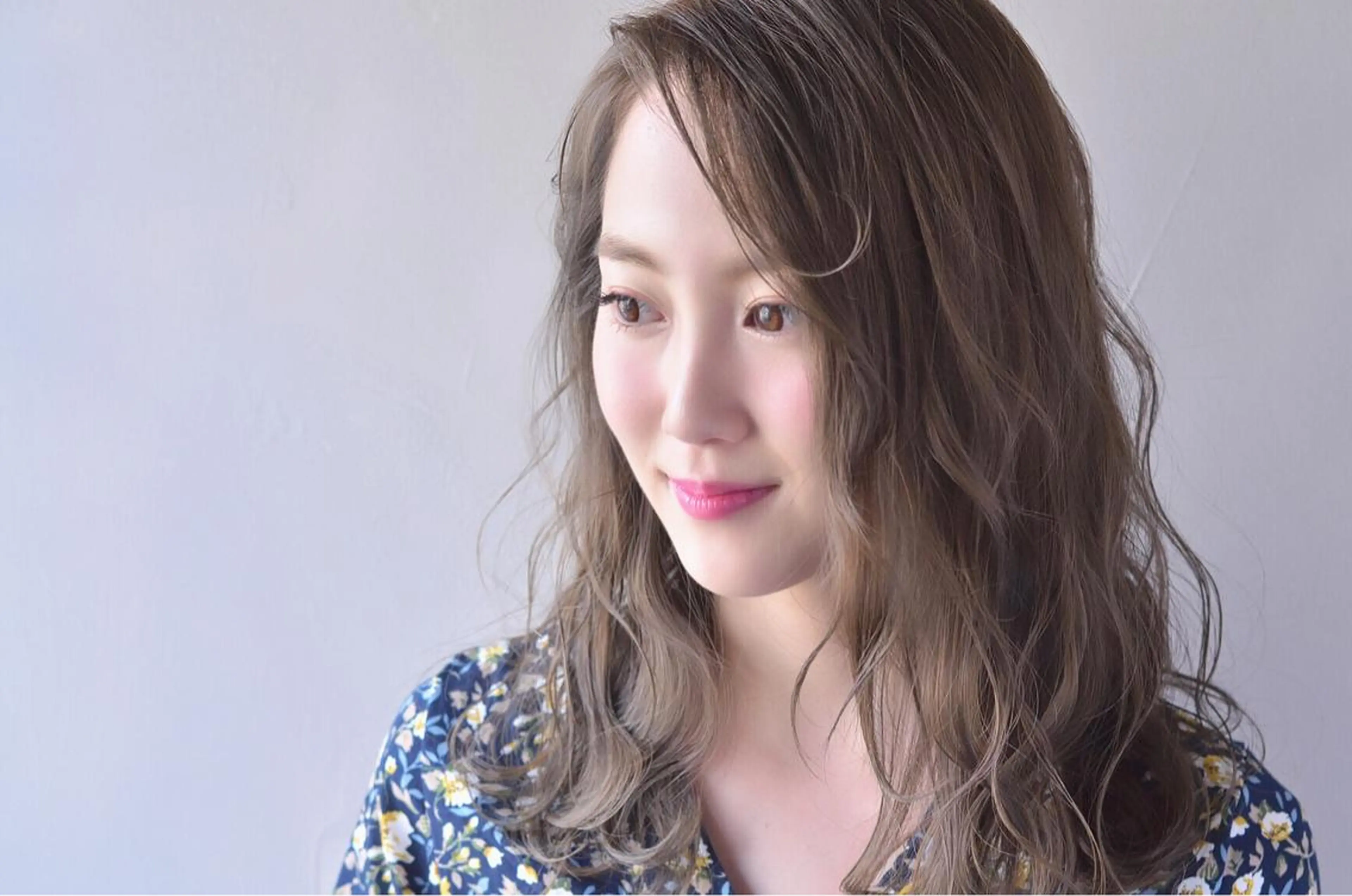 セミロング カラー ヘアアレンジ グレージュ シルバー シルバーグレージュ autre所属・大久保 ひでなりのヘアスタイル