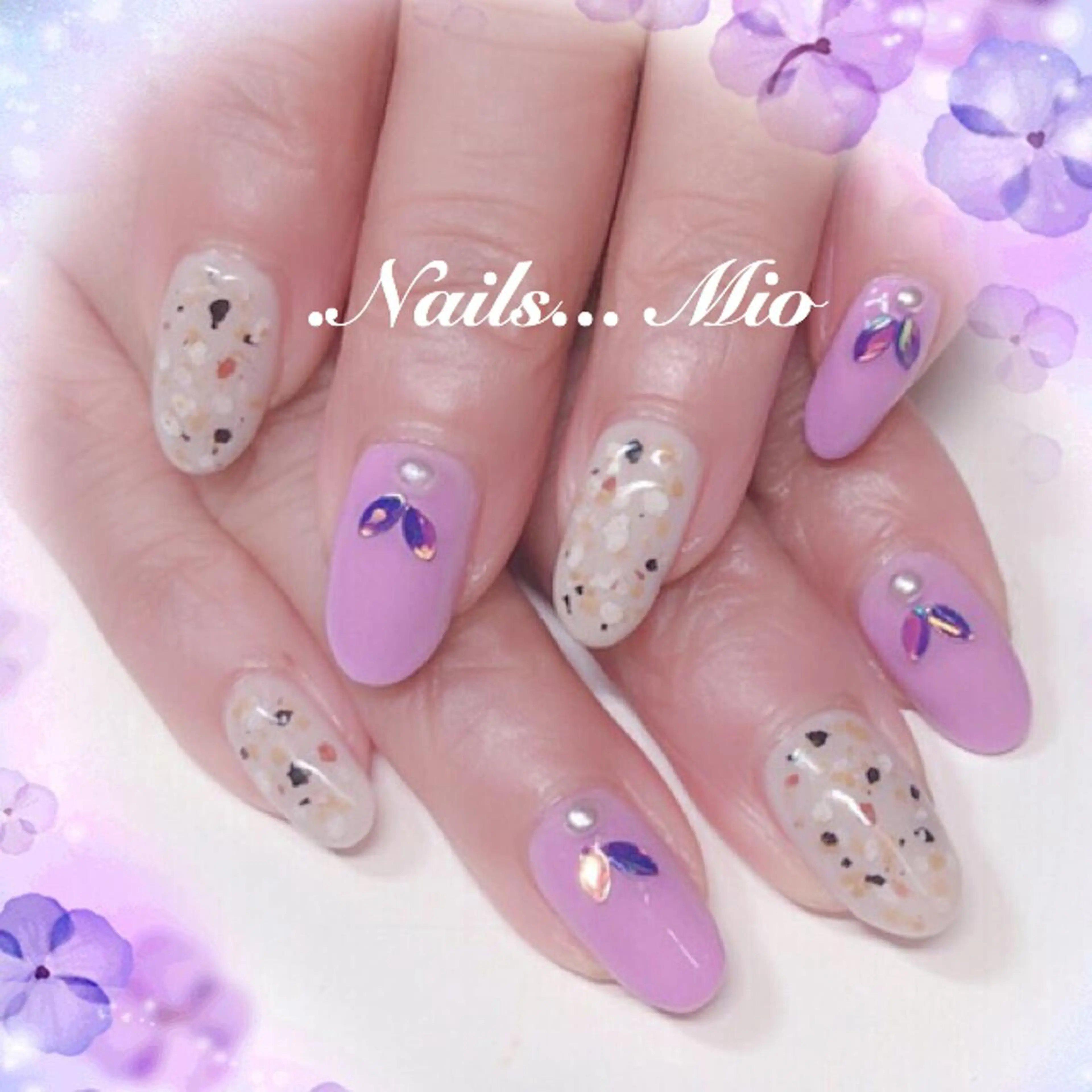 ネイル .Nails Mio 赤羽西ネイルサロンのネイルデザイン