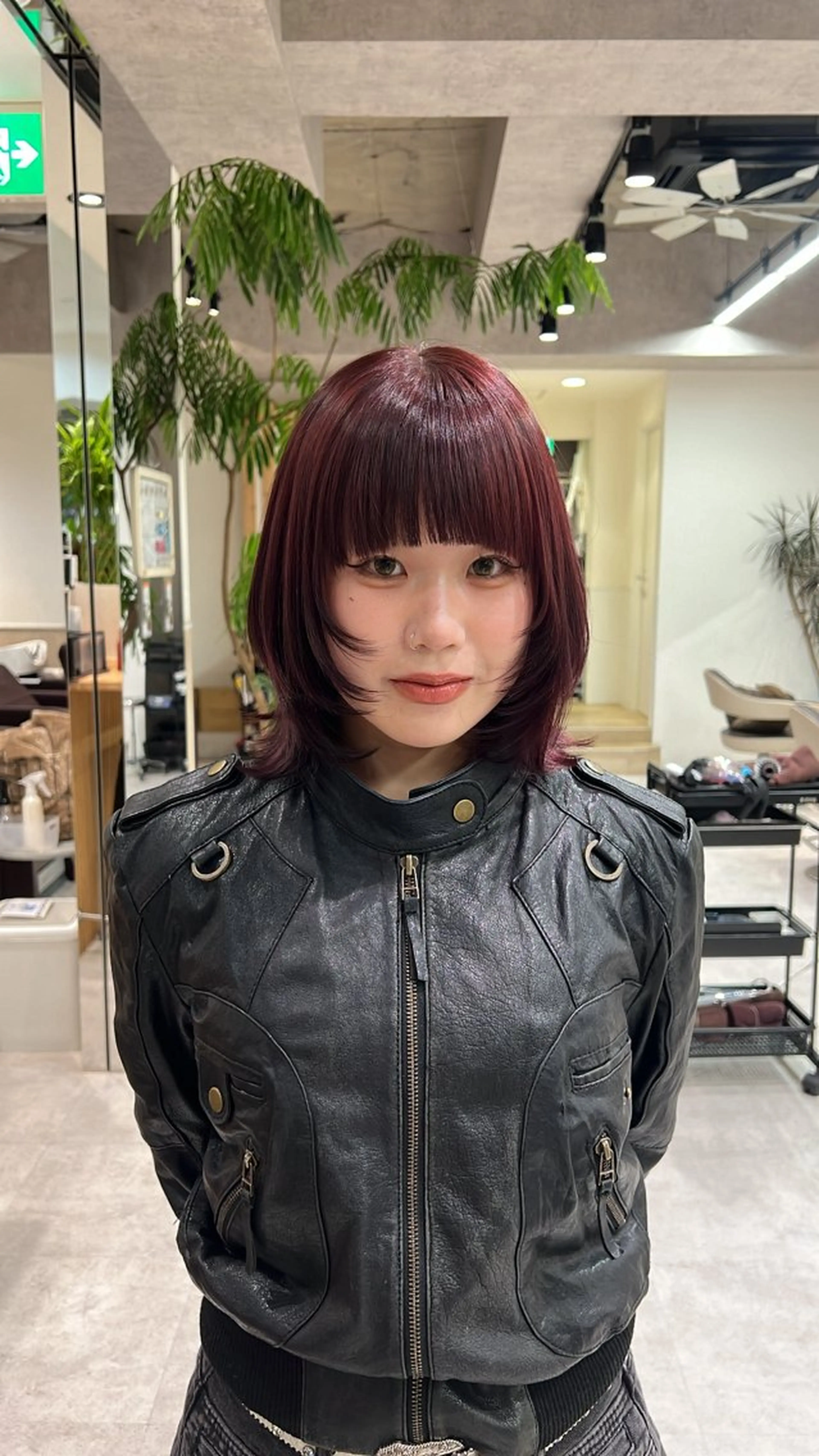 ショート カラー ボルドーカラー ボブ ウルフカット カット 透明感カラー/ボブ / MARIE🍇のヘアスタイル