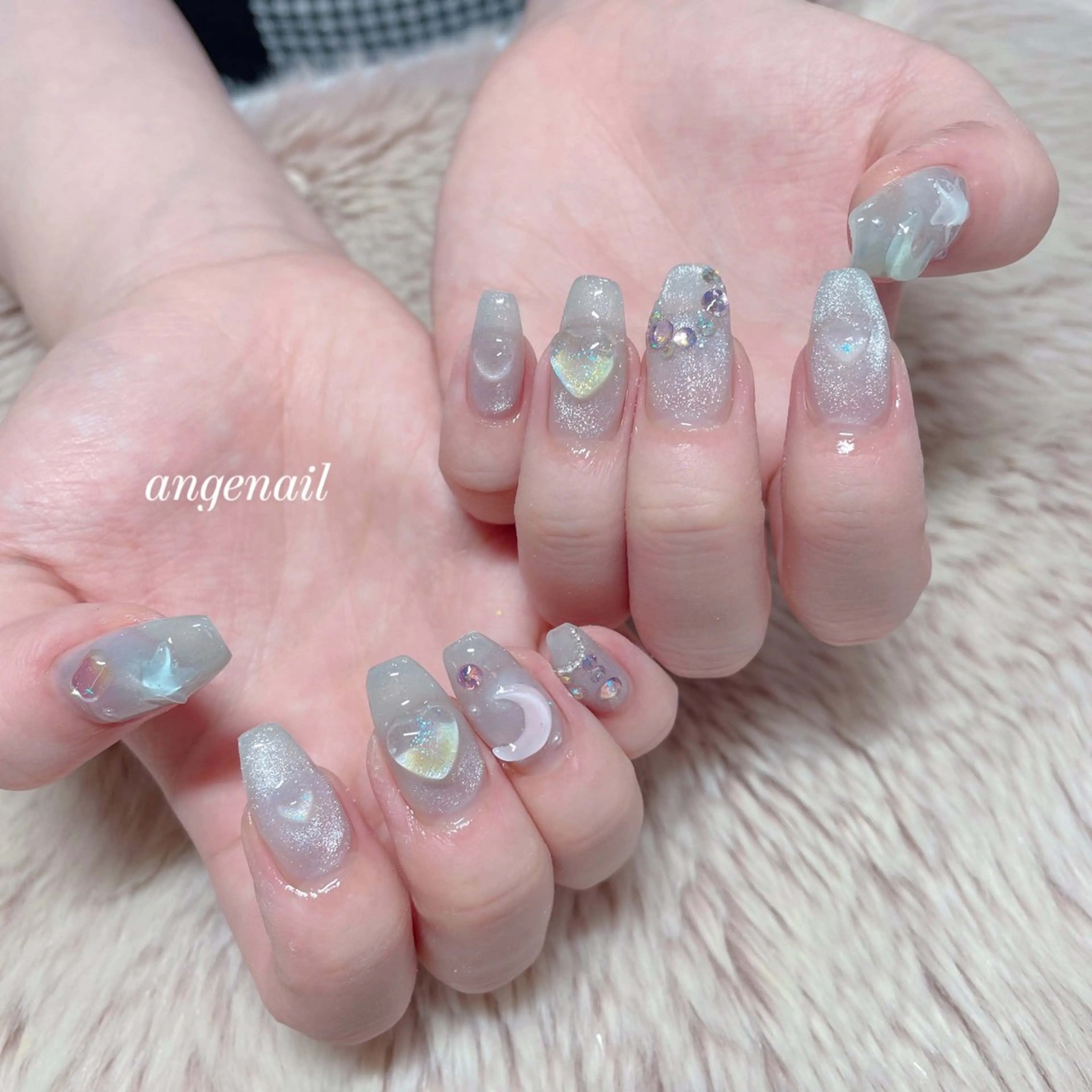 ネイル ハンドネイル オーナーネイリスト MAKIのネイルデザイン