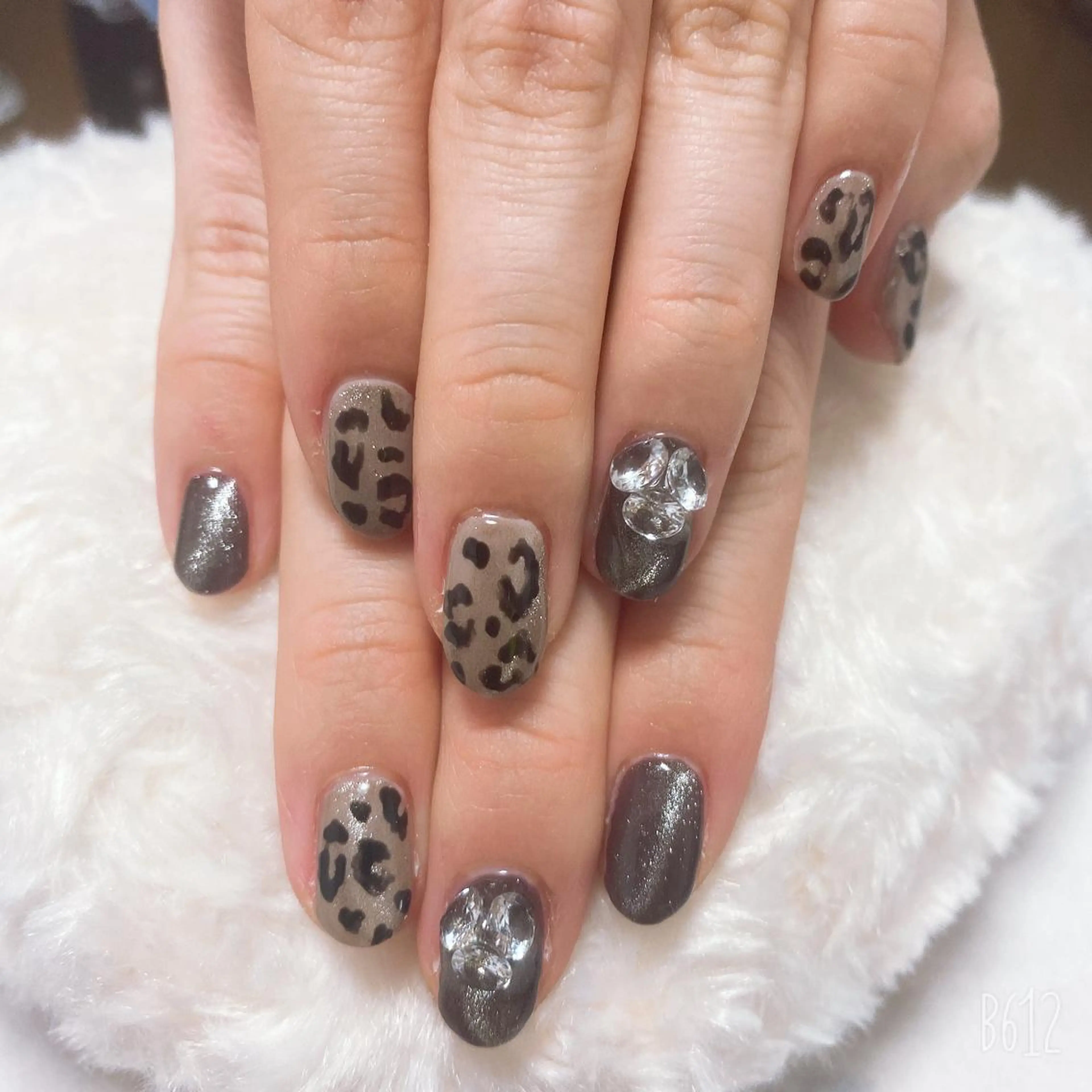 ネイル The Best Beauty受付担当のヘアスタイル