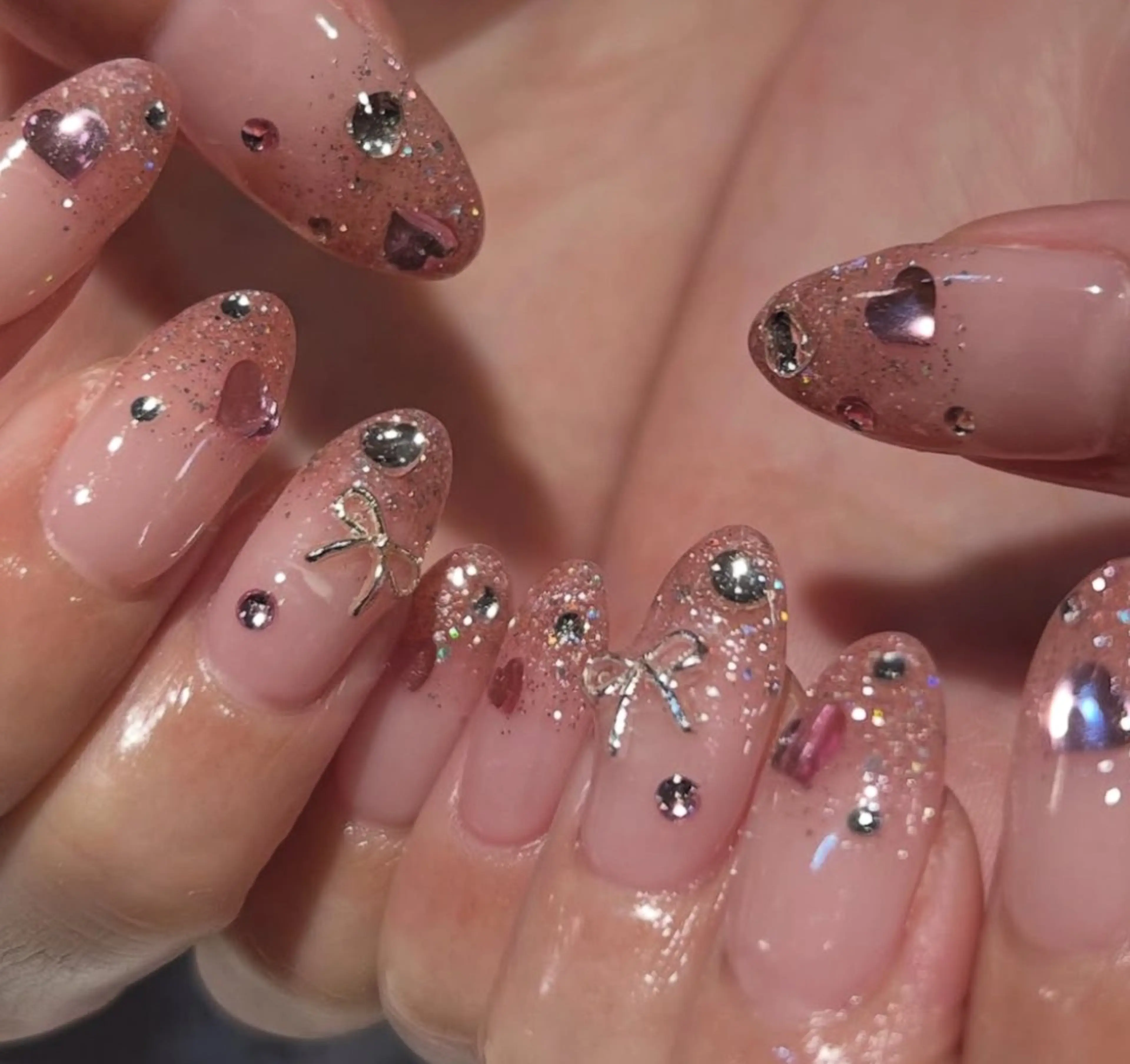 ネイル アートネイル フレンチネイル ジェルネイル キラキラネイル ニュアンスネイル ハンドネイル Ryunail所属・Ryu Nail NekoChanのネイルデザイン