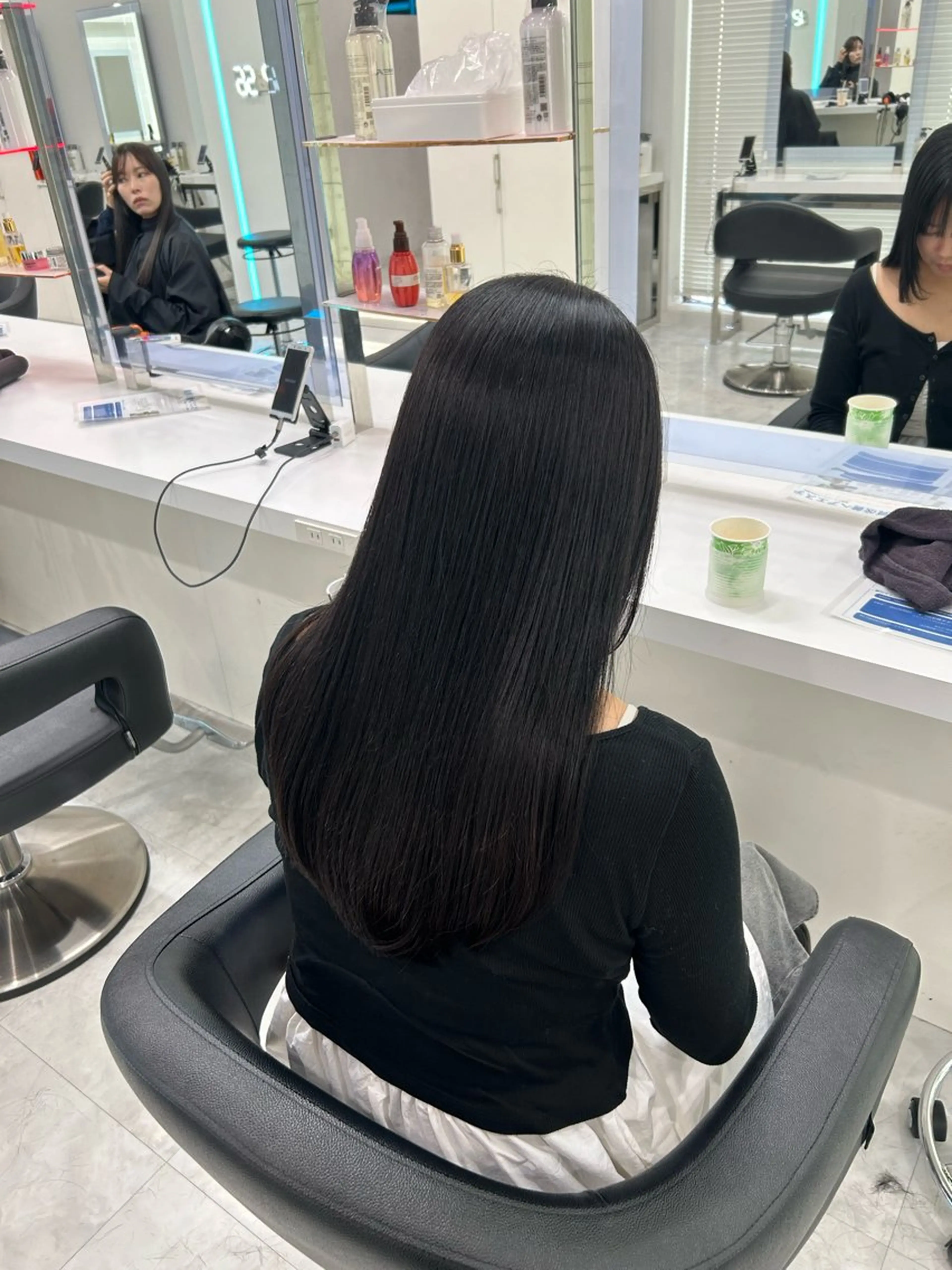 セミロング カラー ヘアアレンジ ヘアカラー 🎀RIN🎀 就活🩶暗髪カラーのヘアスタイル