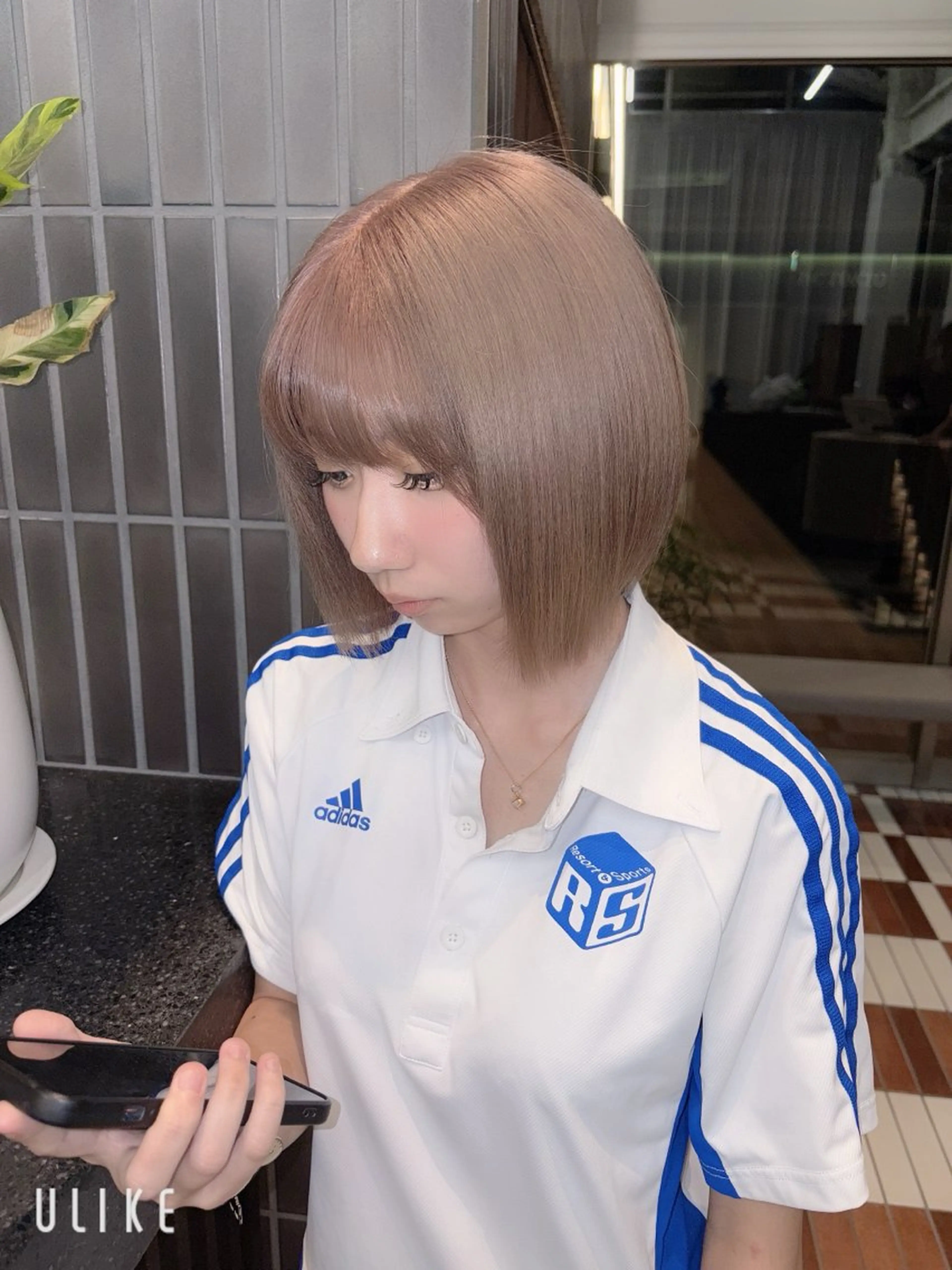 ショート カラー ベージュカラー ミルクティーベージュ ボブ 小顔カット 名古屋栄カラーモデル sayoのヘアスタイル