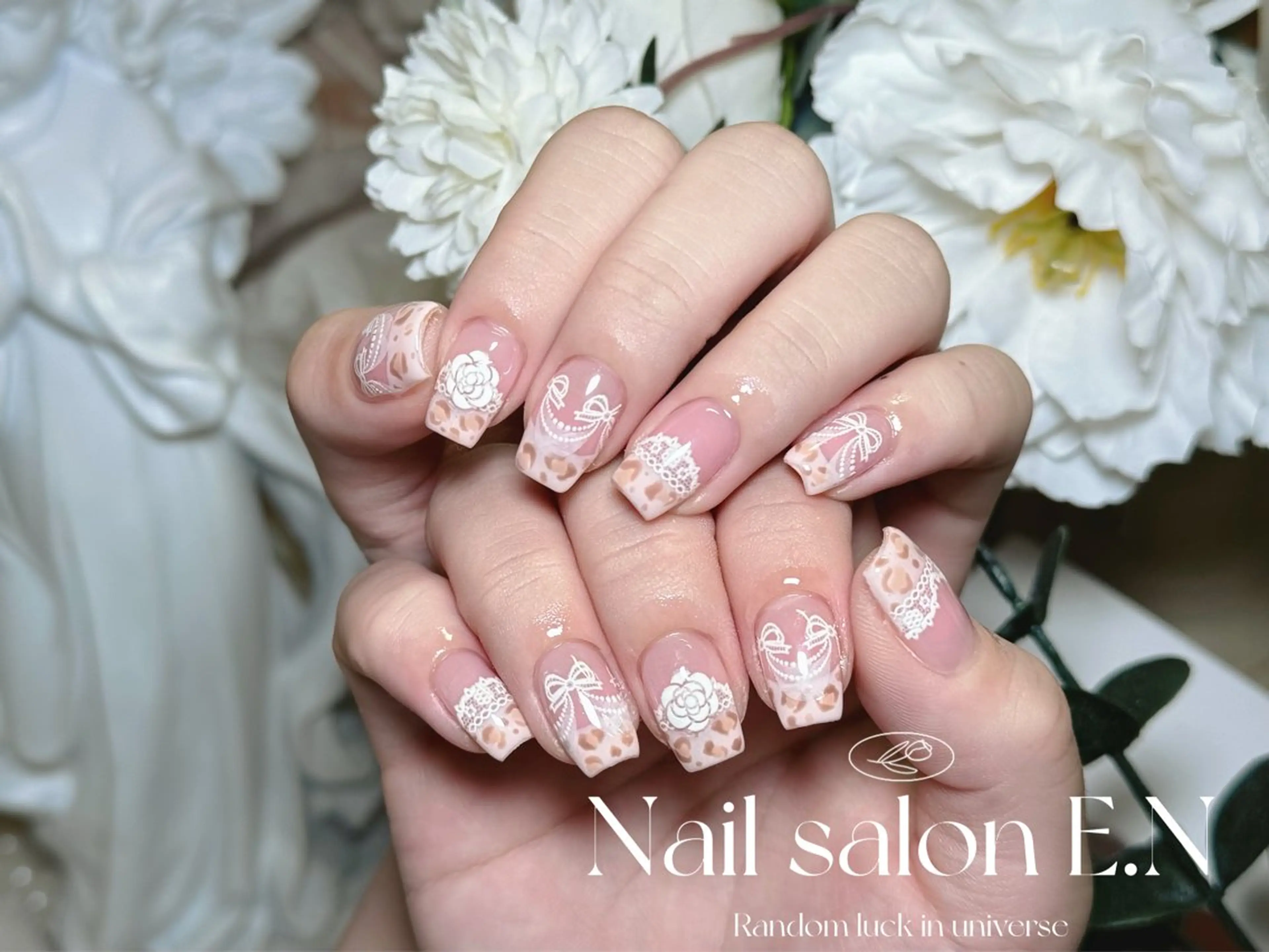 ネイル アートネイル オーロラネイル ブラウン クリアネイル フレンチネイル E.N🦋 長さ出し/持ち込みのネイルデザイン