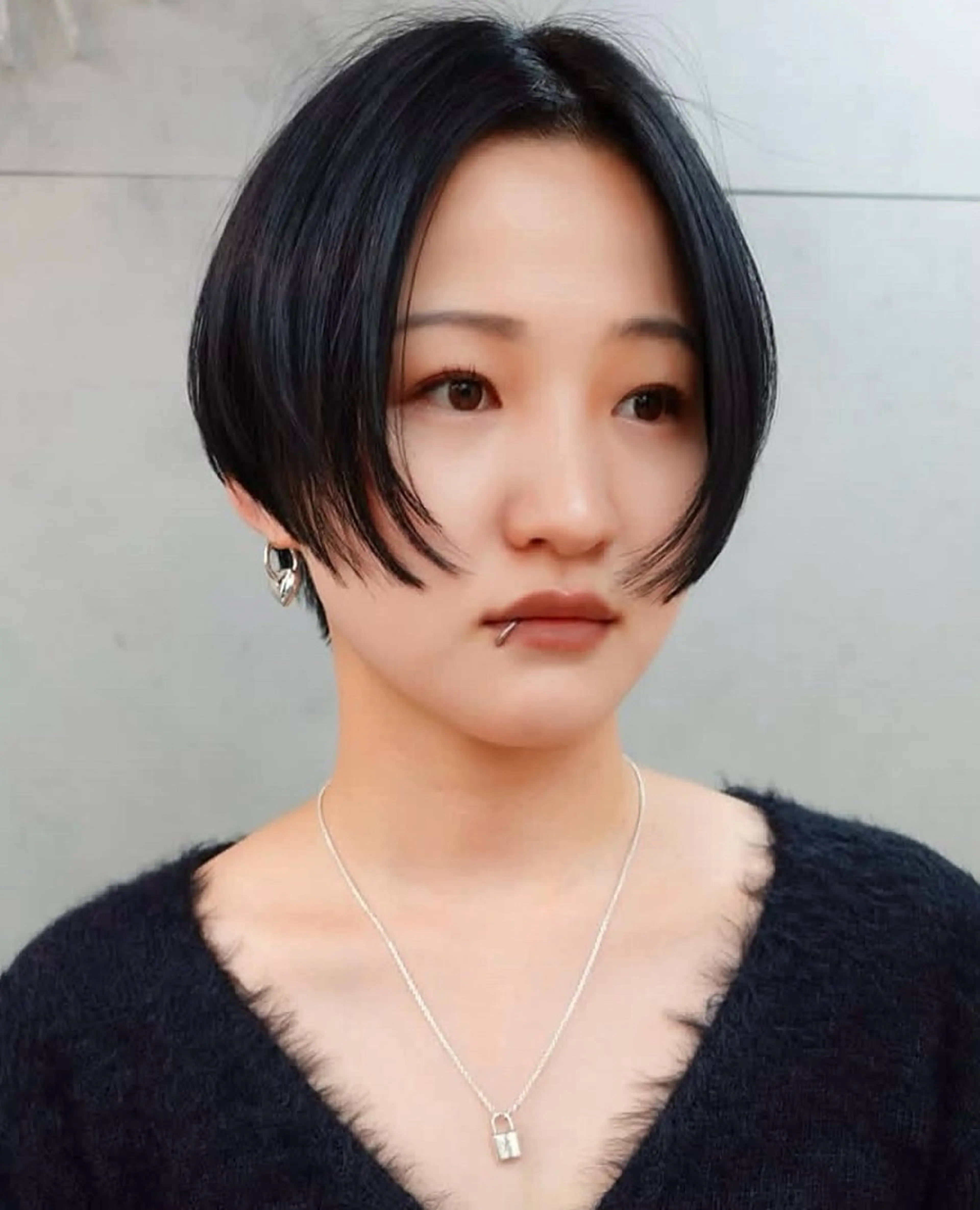 ショート 顔まわり/ボブウルフ 🤍愛唯(めい)のヘアスタイル